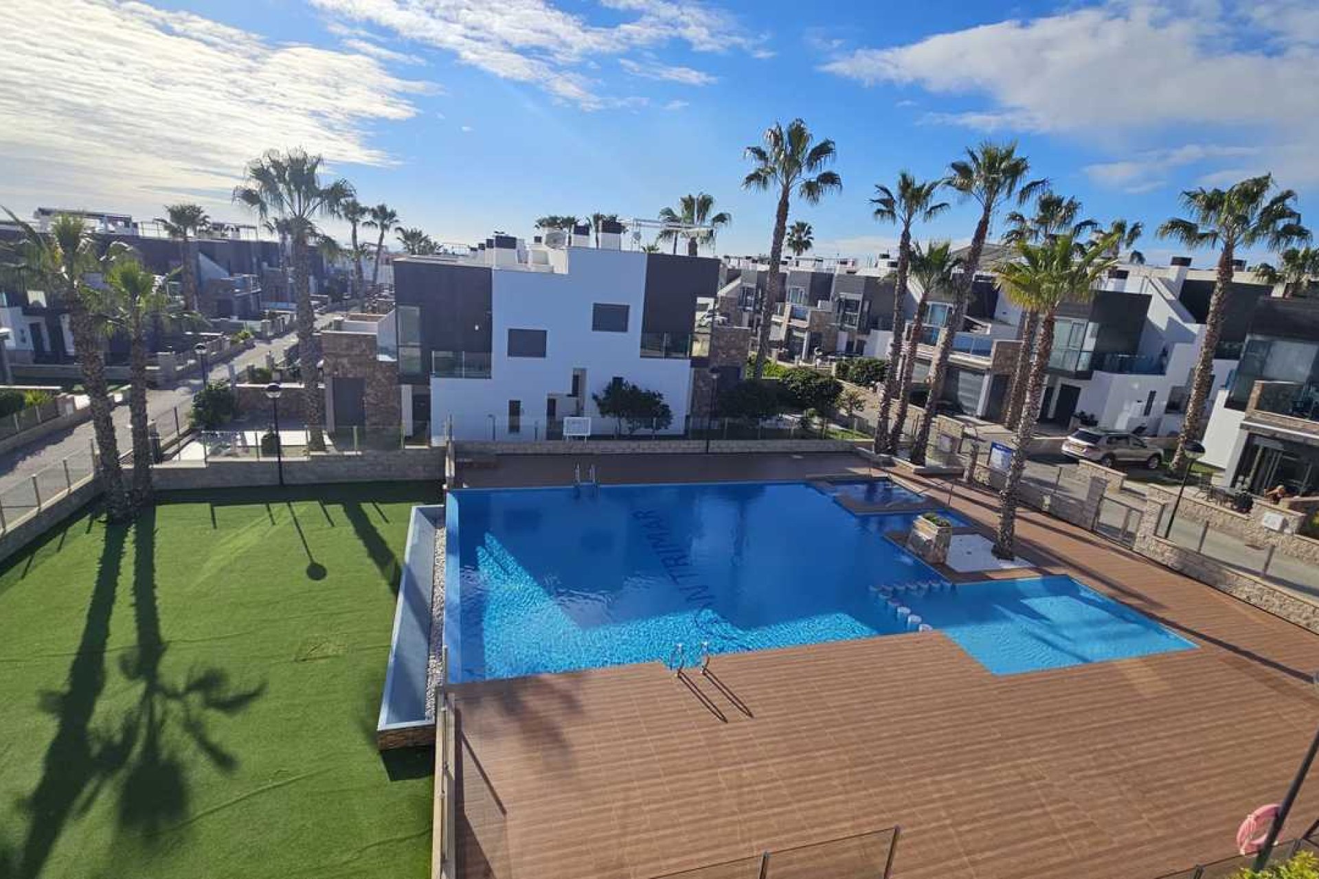 Resale - Villa -
Orihuela Costa - Costa Blanca
