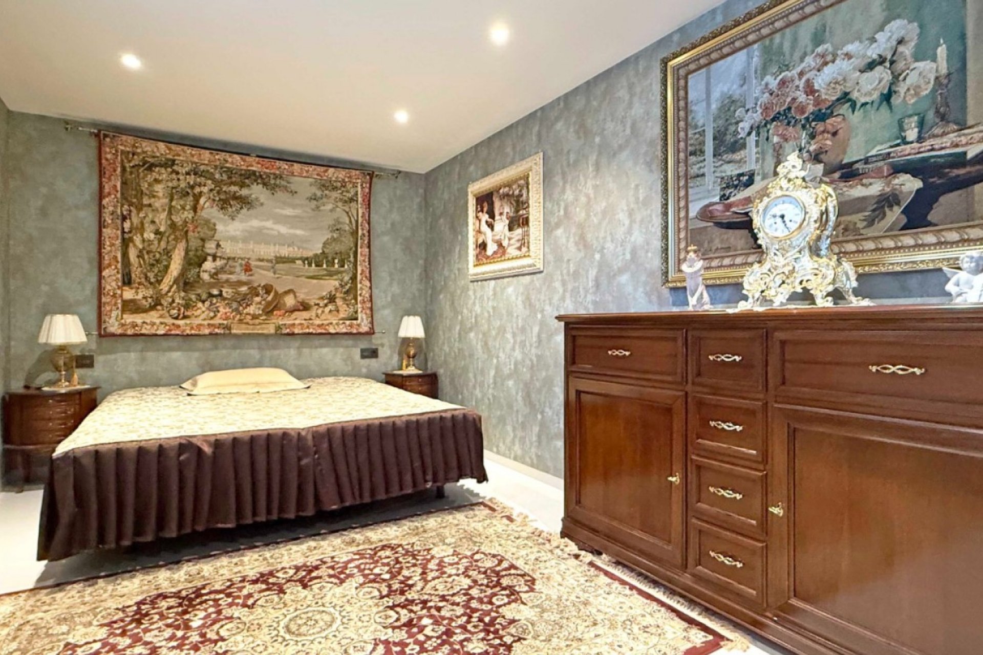 Resale - Villa -
Orihuela Costa - Costa Blanca