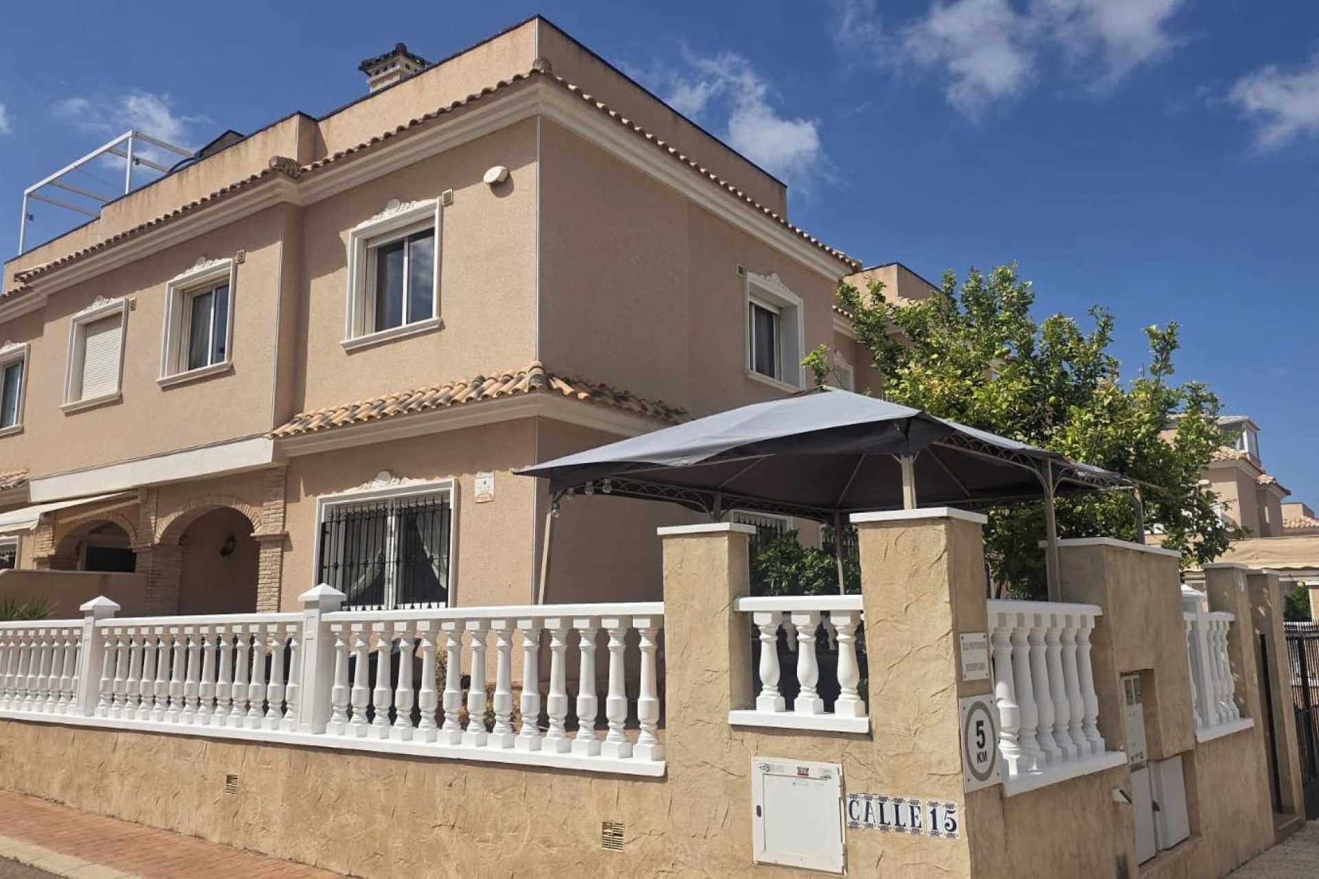 Resale - Villa -
Orihuela Costa - Costa Blanca
