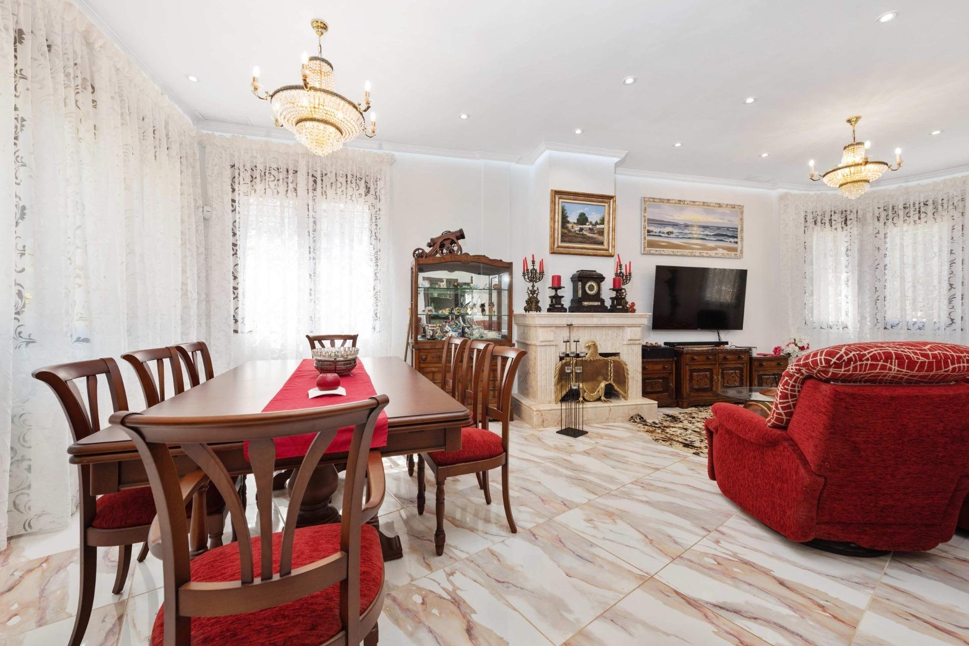 Resale - Villa -
Orihuela Costa - Costa Blanca
