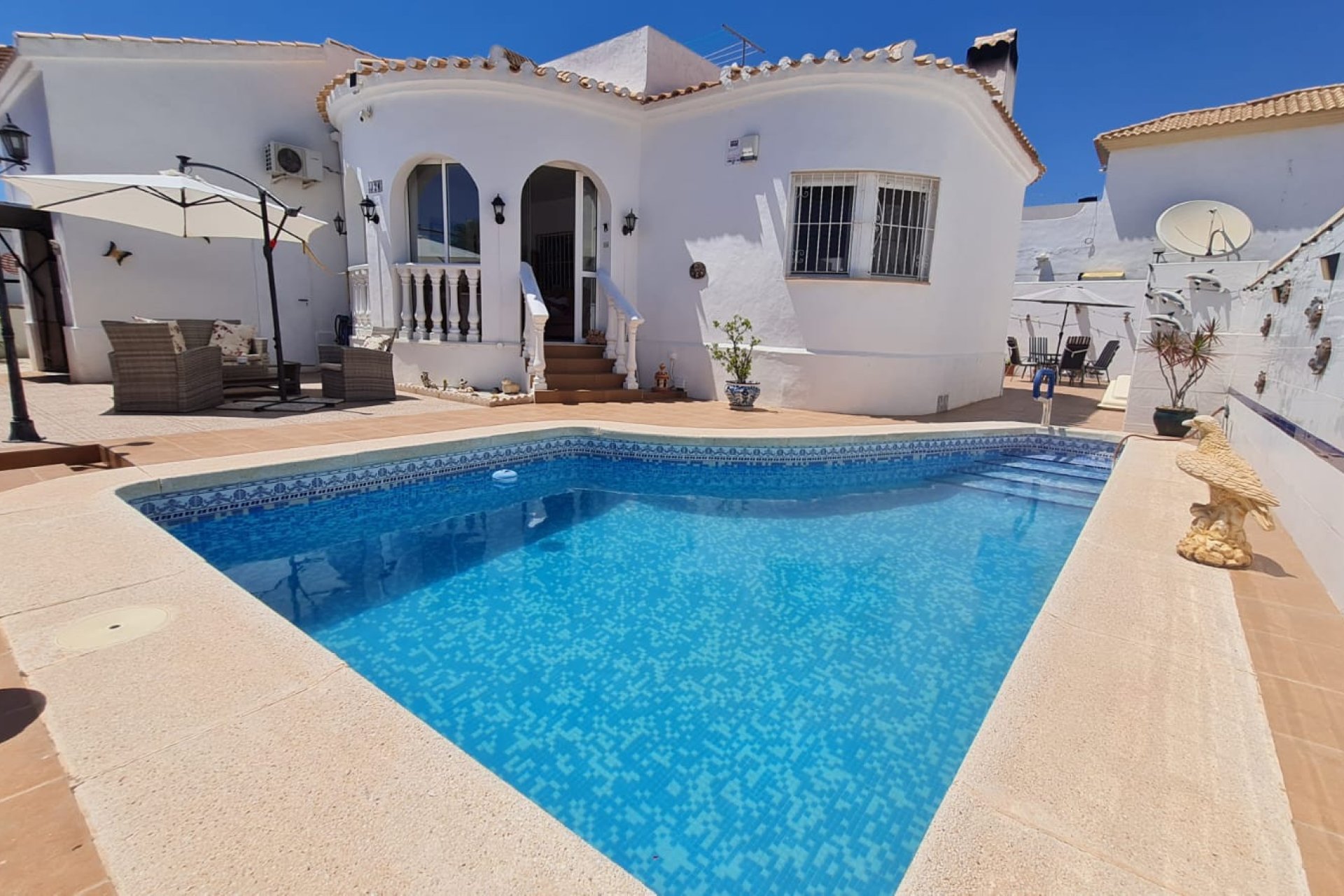 Resale - Villa -
Orihuela Costa - Costa Blanca