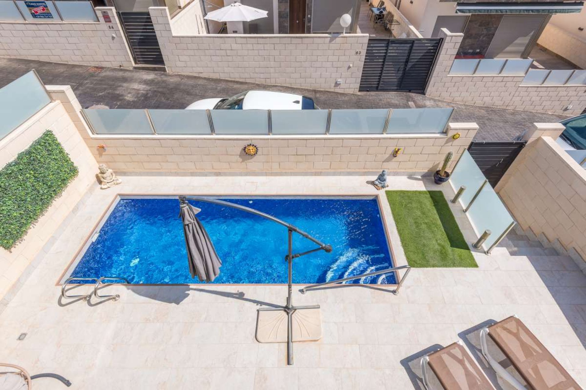 Resale - Villa -
Orihuela Costa - Costa Blanca
