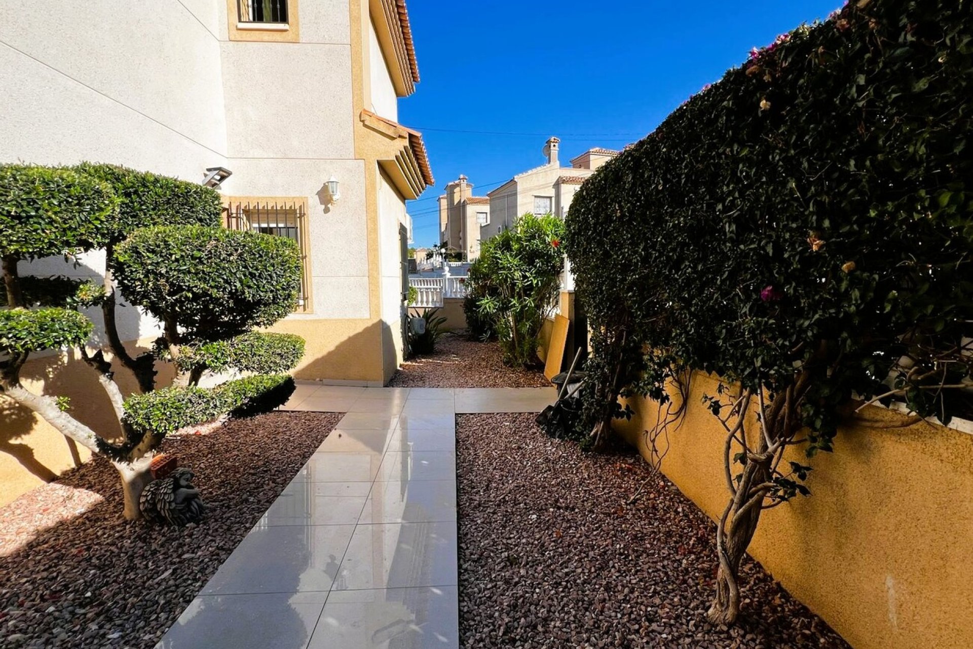 Resale - Villa -
Orihuela Costa - Costa Blanca