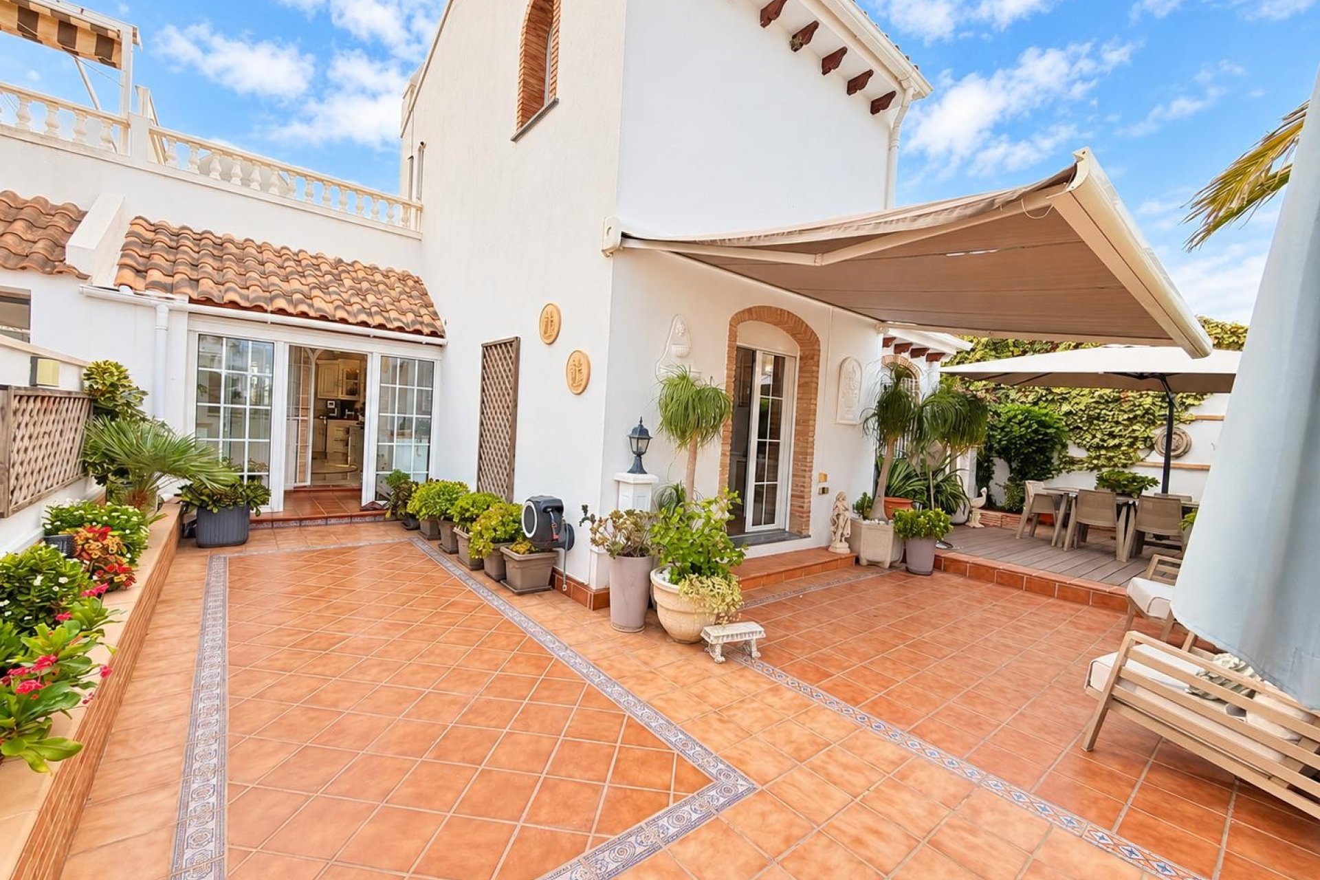 Resale - Villa -
Orihuela Costa - Costa Blanca
