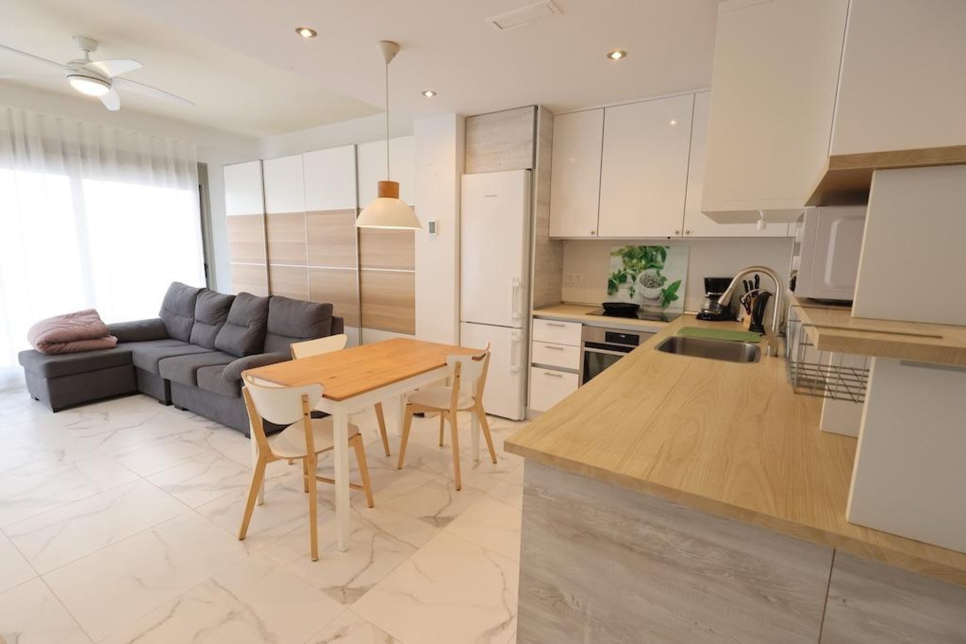Resale - Villa -
Orihuela Costa - Costa Blanca