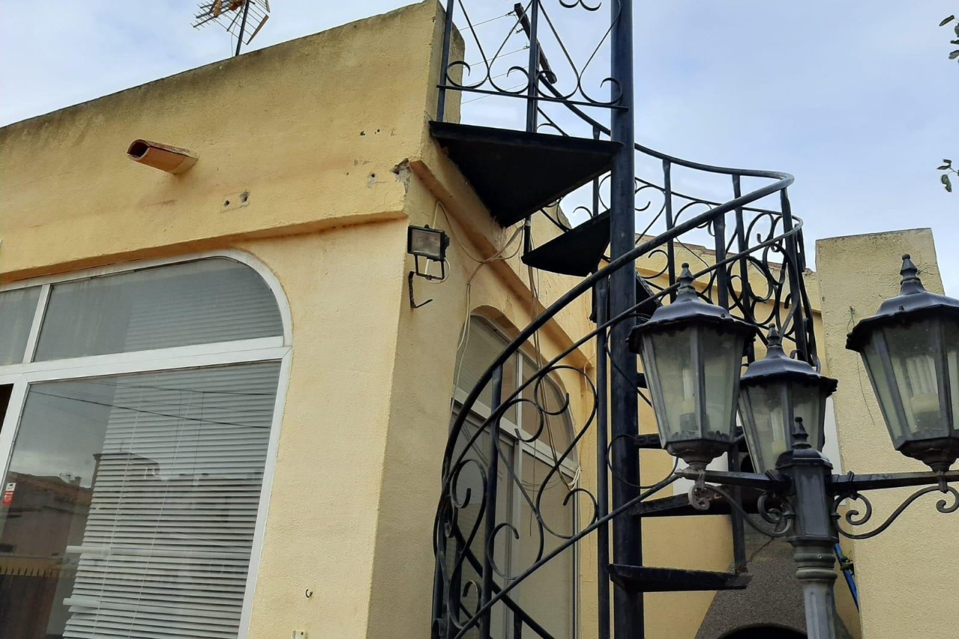 Resale - Villa -
Orihuela Costa - La Florida