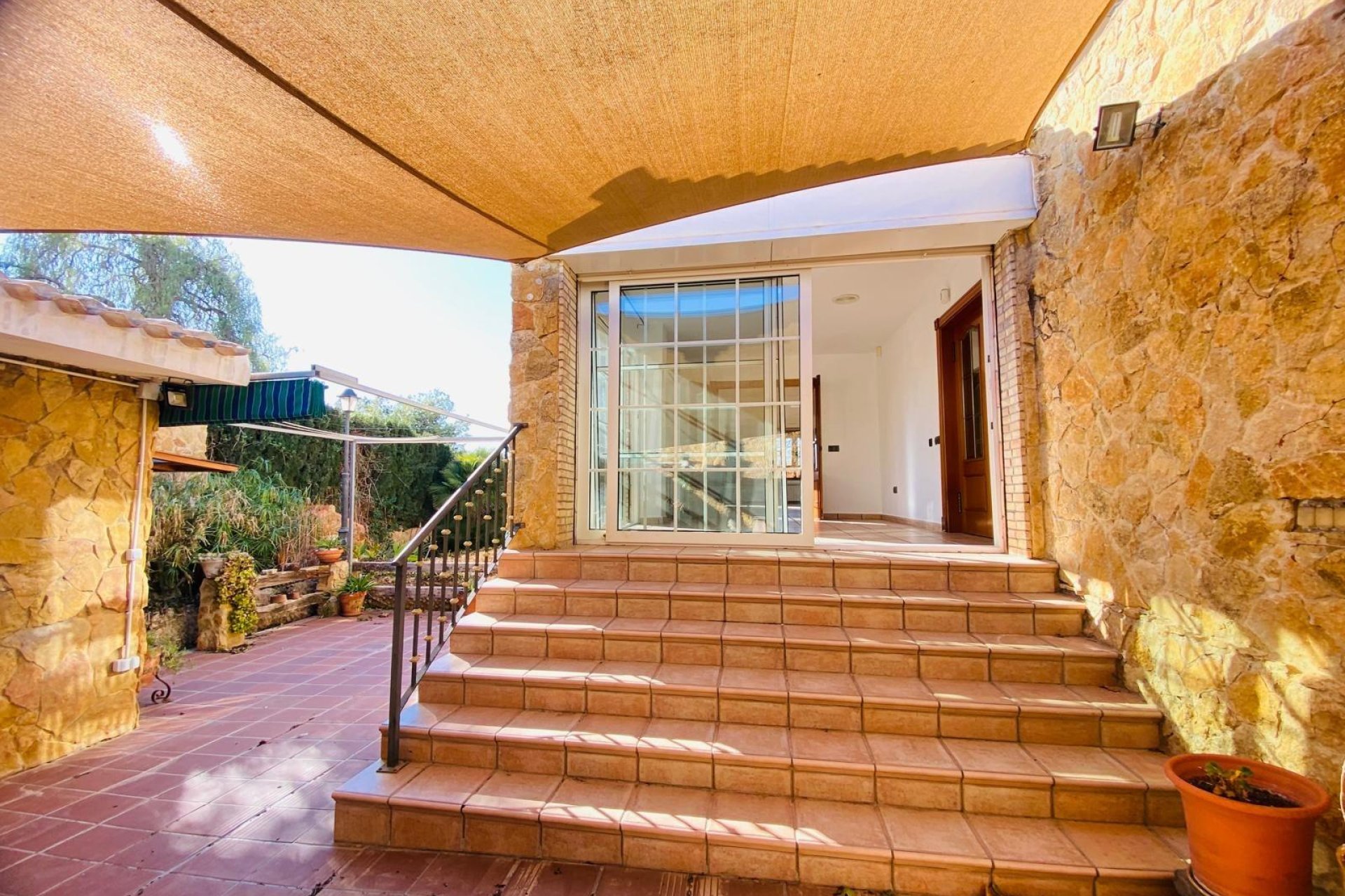 Resale - Villa -
Orihuela Costa - La Florida