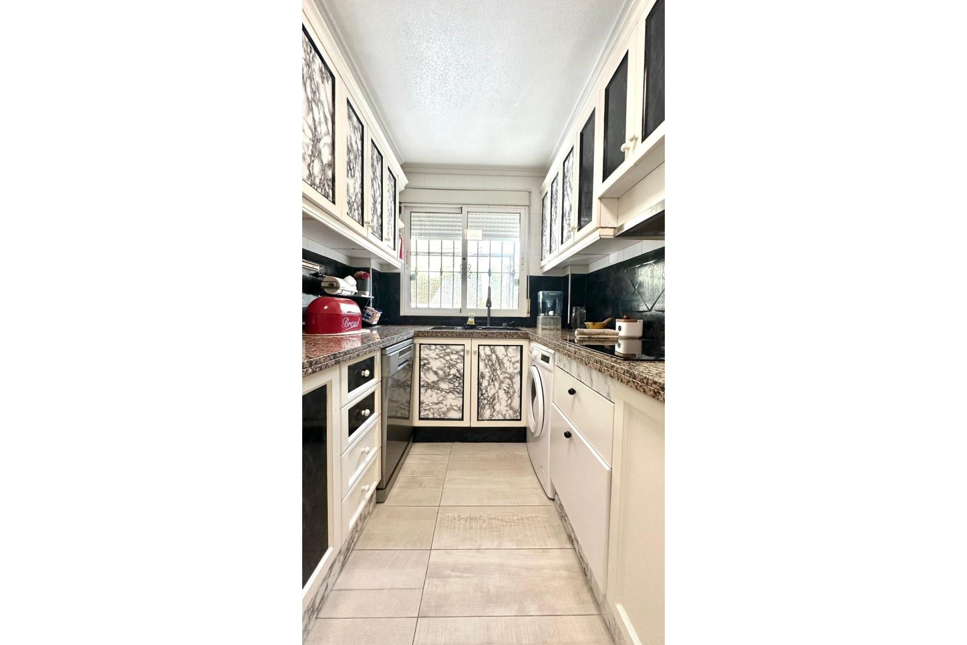 Resale - Villa -
Orihuela Costa - La Regia