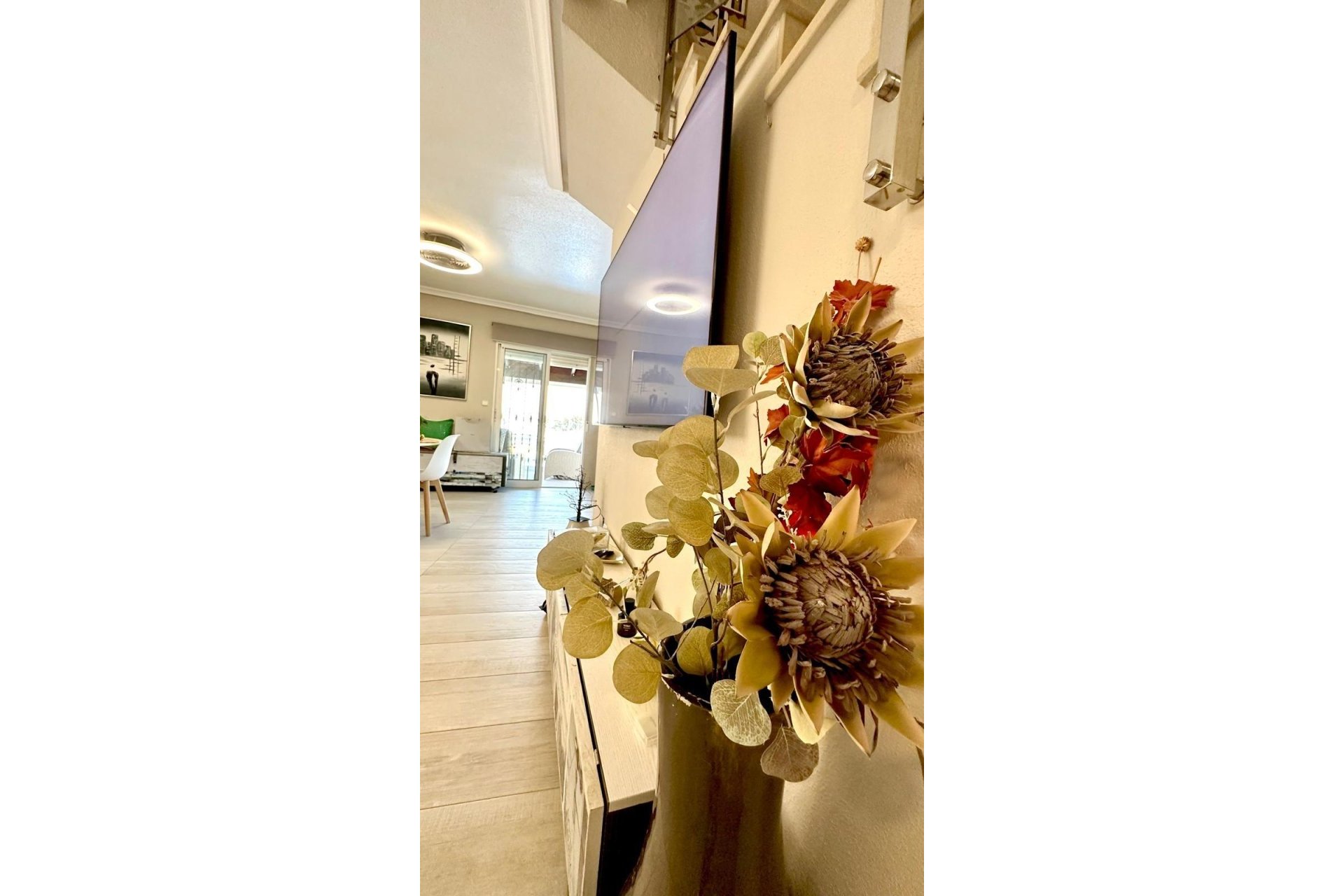 Resale - Villa -
Orihuela Costa - La Regia