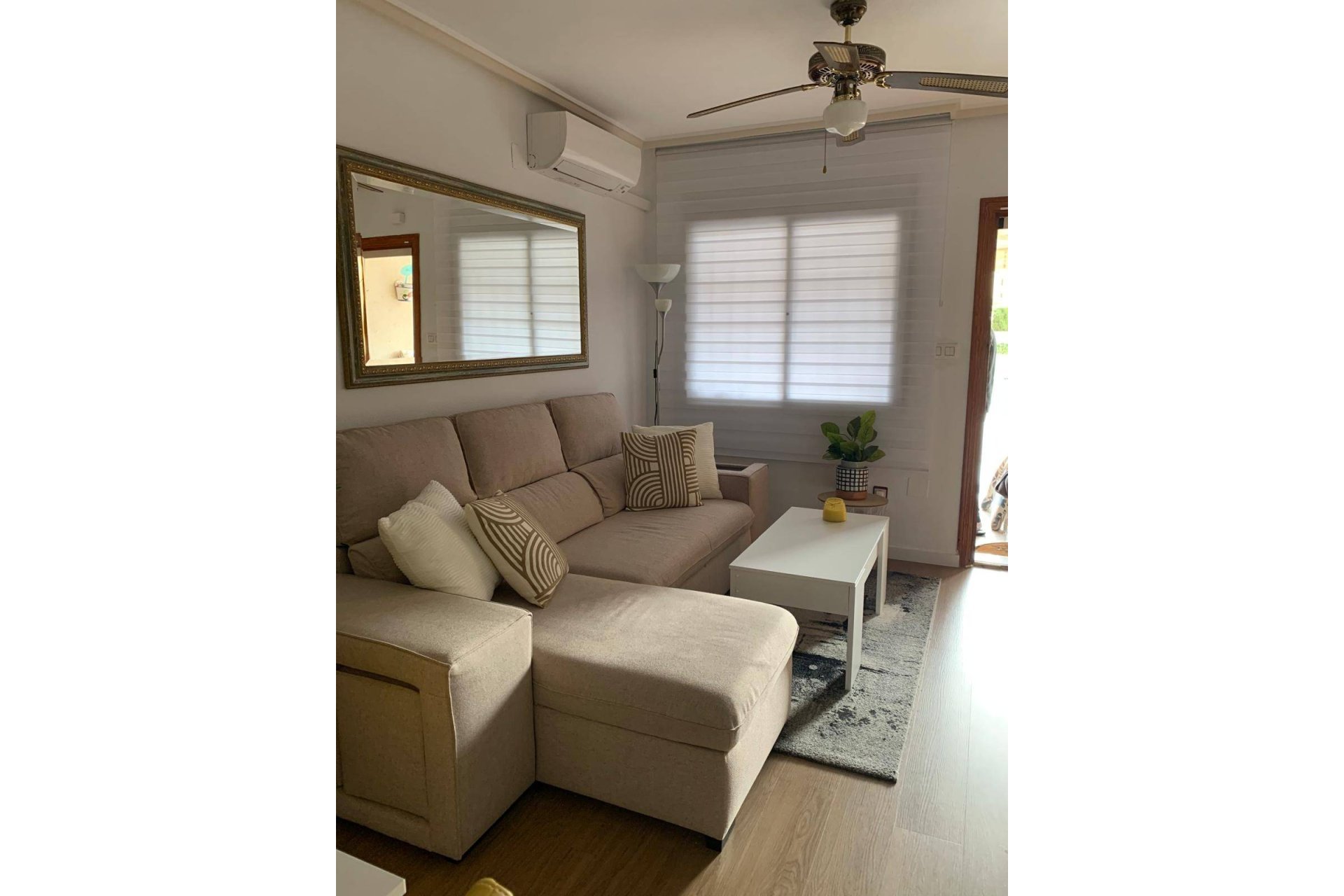 Resale - Villa -
Orihuela Costa - Las Filipinas