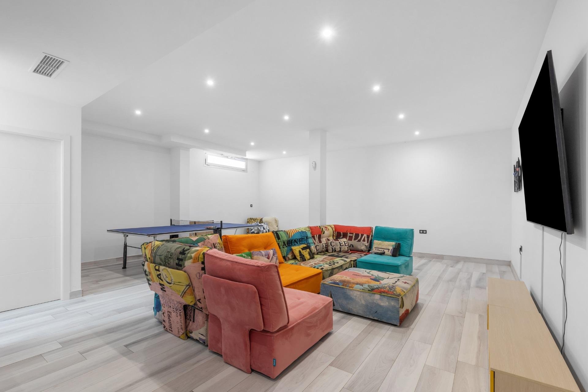 Resale - Villa -
Orihuela Costa - Lomas de Cabo Roig