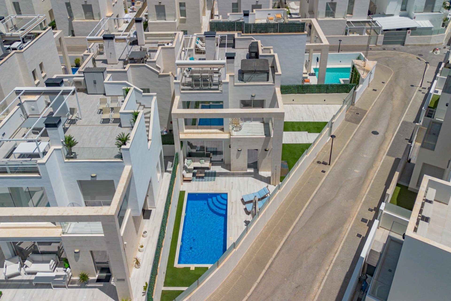 Resale - Villa -
Orihuela Costa - Lomas de Cabo Roig