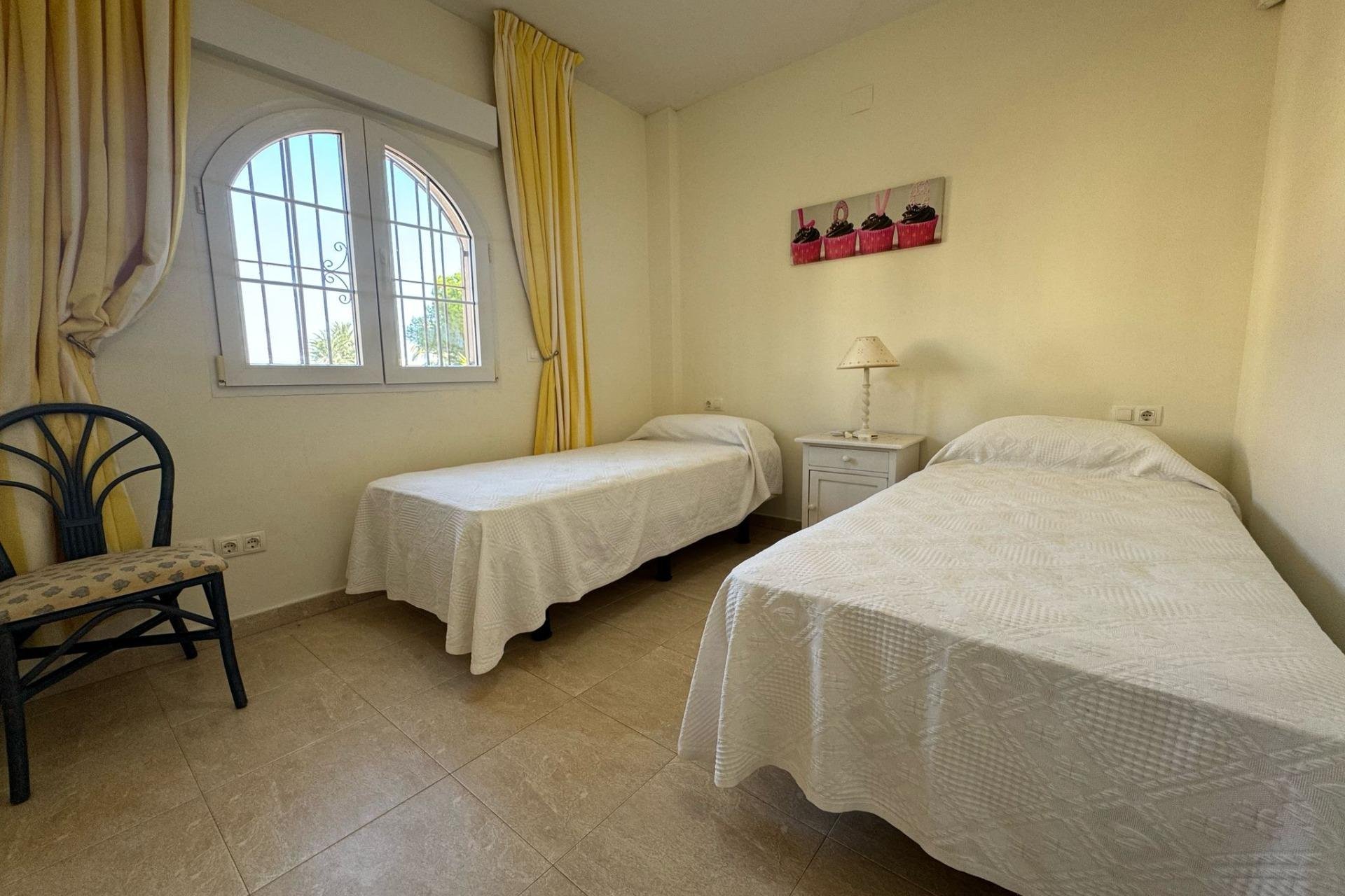 Resale - Villa -
Orihuela Costa - Playa Flamenca