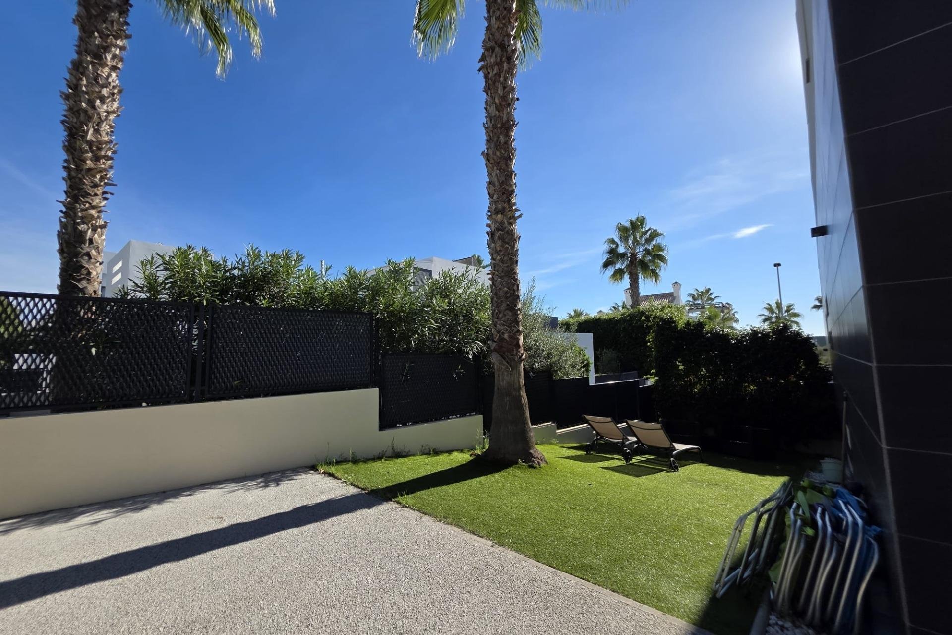 Resale - Villa -
Orihuela Costa - Villamartín