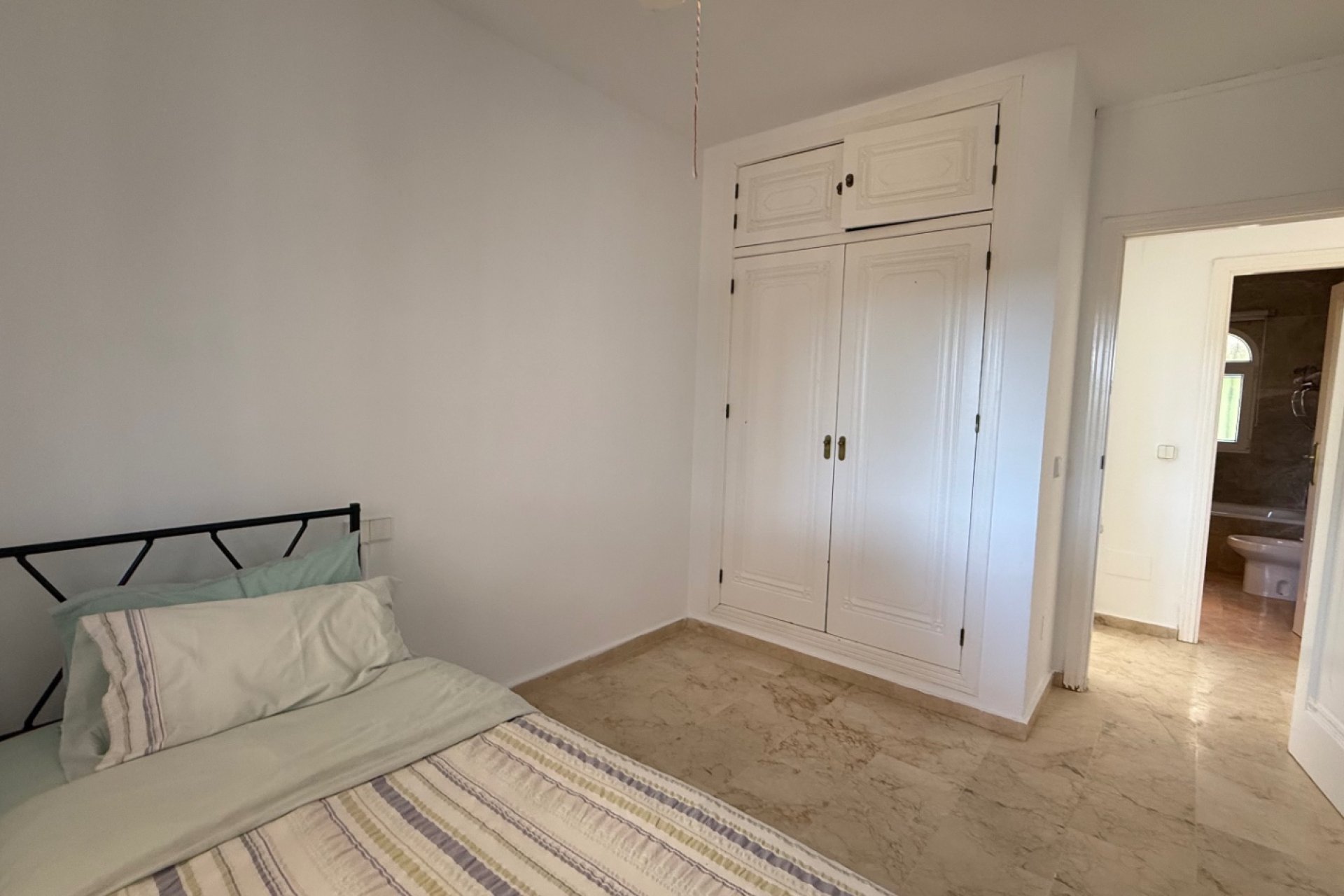 Resale - Villa -
Orihuela - Inland