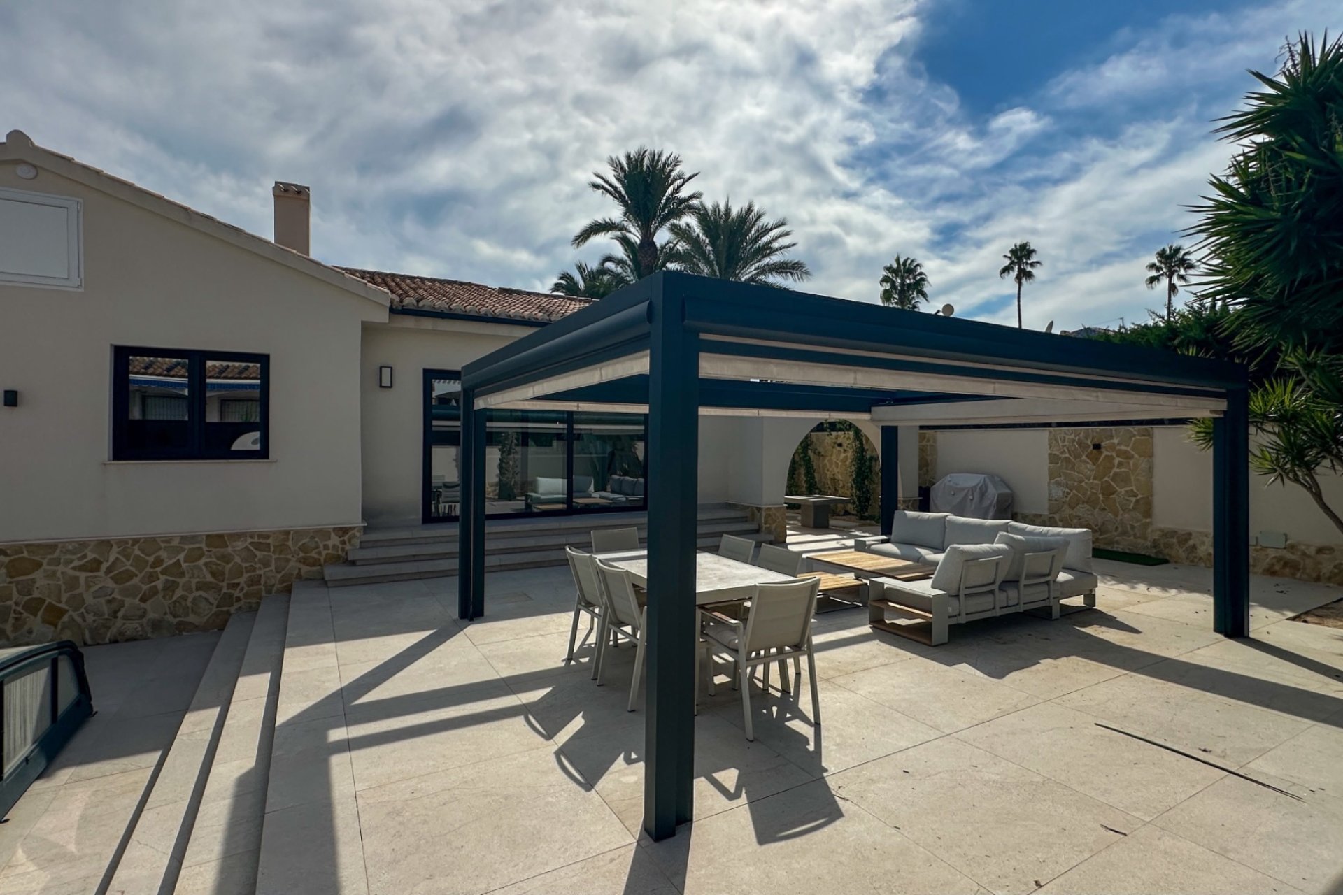 Resale - Villa -
Orihuela - Inland