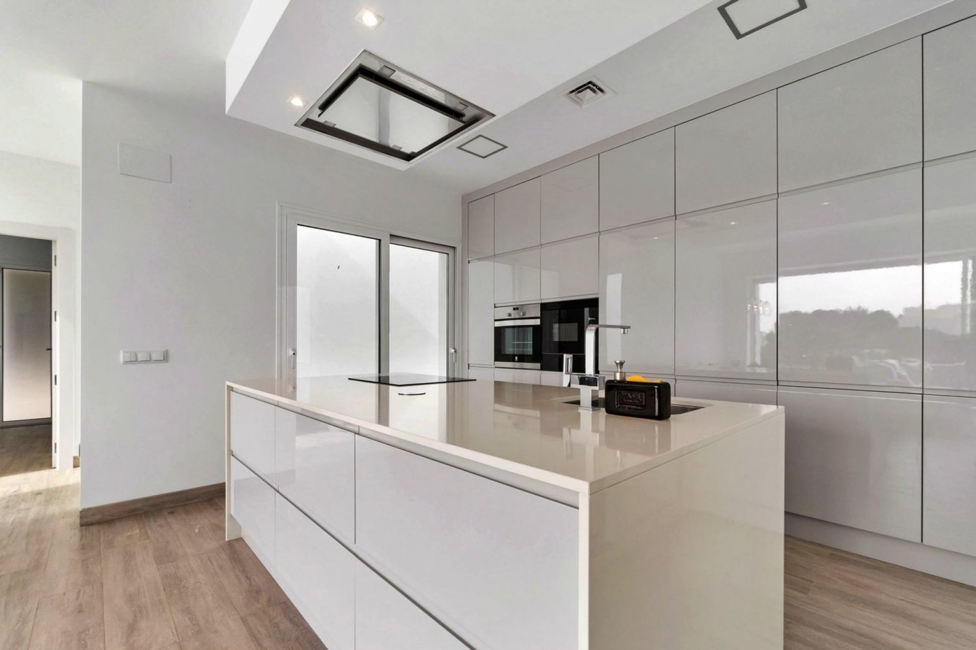 Resale - Villa -
Orihuela - Las Colinas Golf