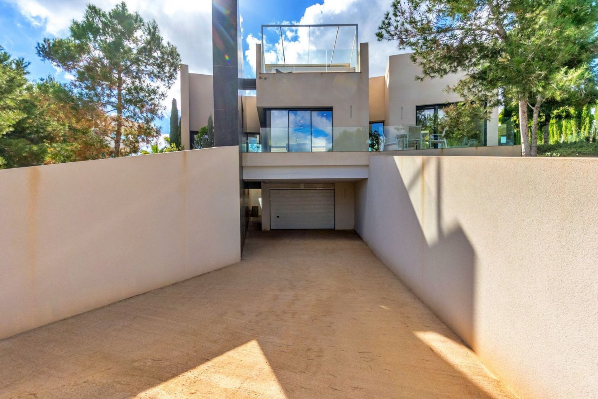 Resale - Villa -
Orihuela - Las Colinas Golf