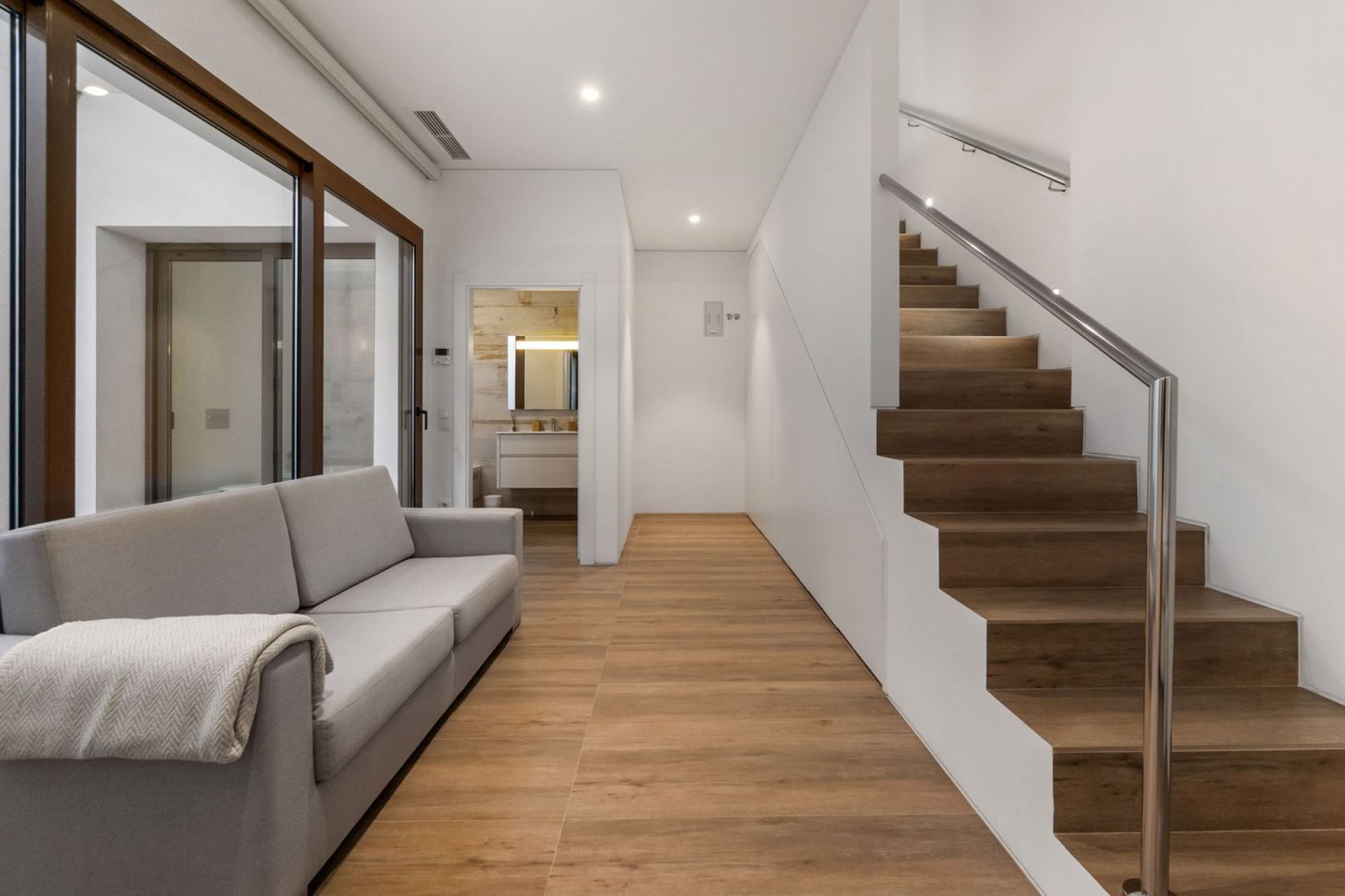 Resale - Villa -
Orihuela - Las Colinas Golf