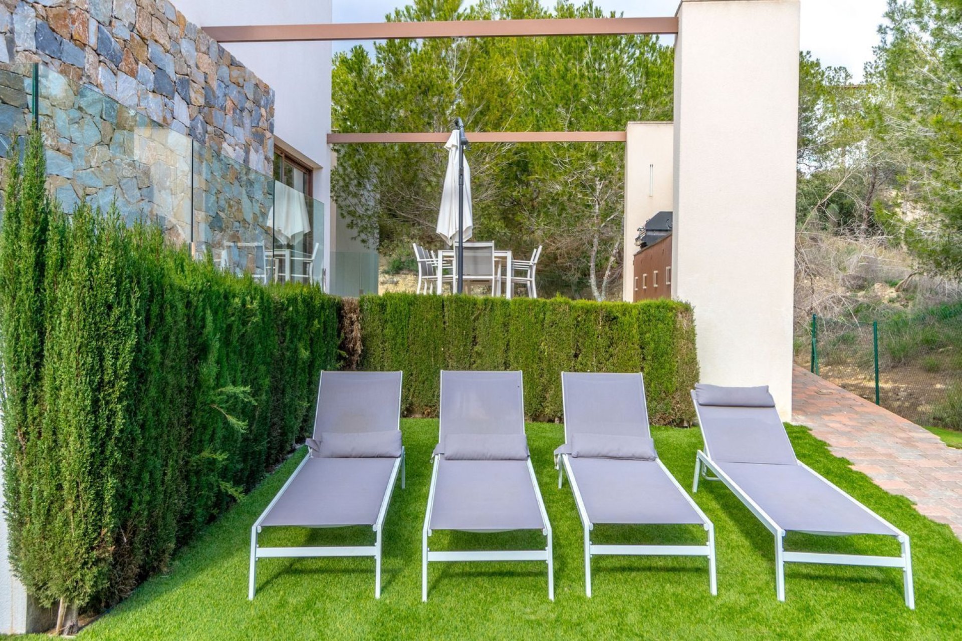 Resale - Villa -
Orihuela - Las Colinas Golf