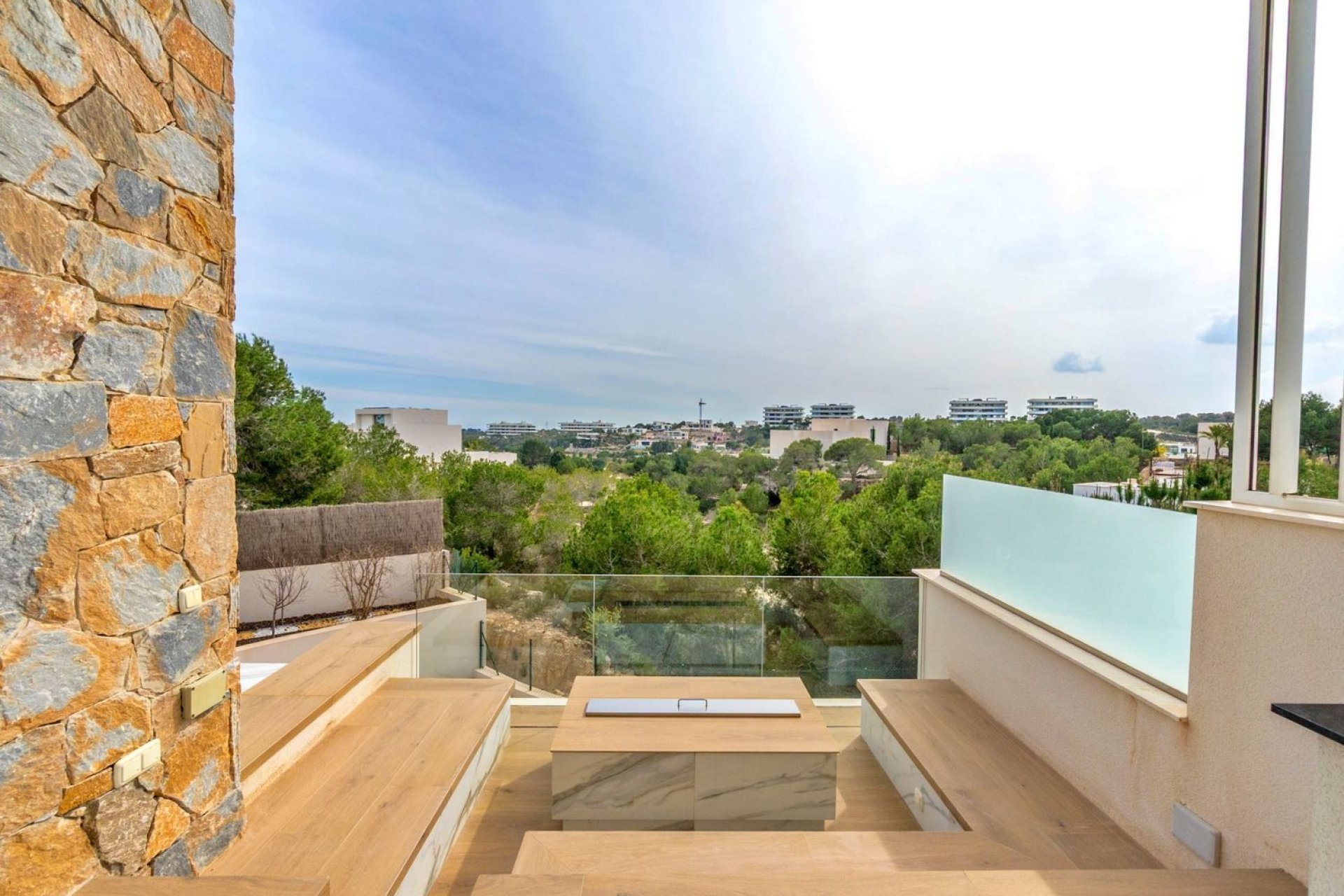 Resale - Villa -
Orihuela - Las Colinas Golf