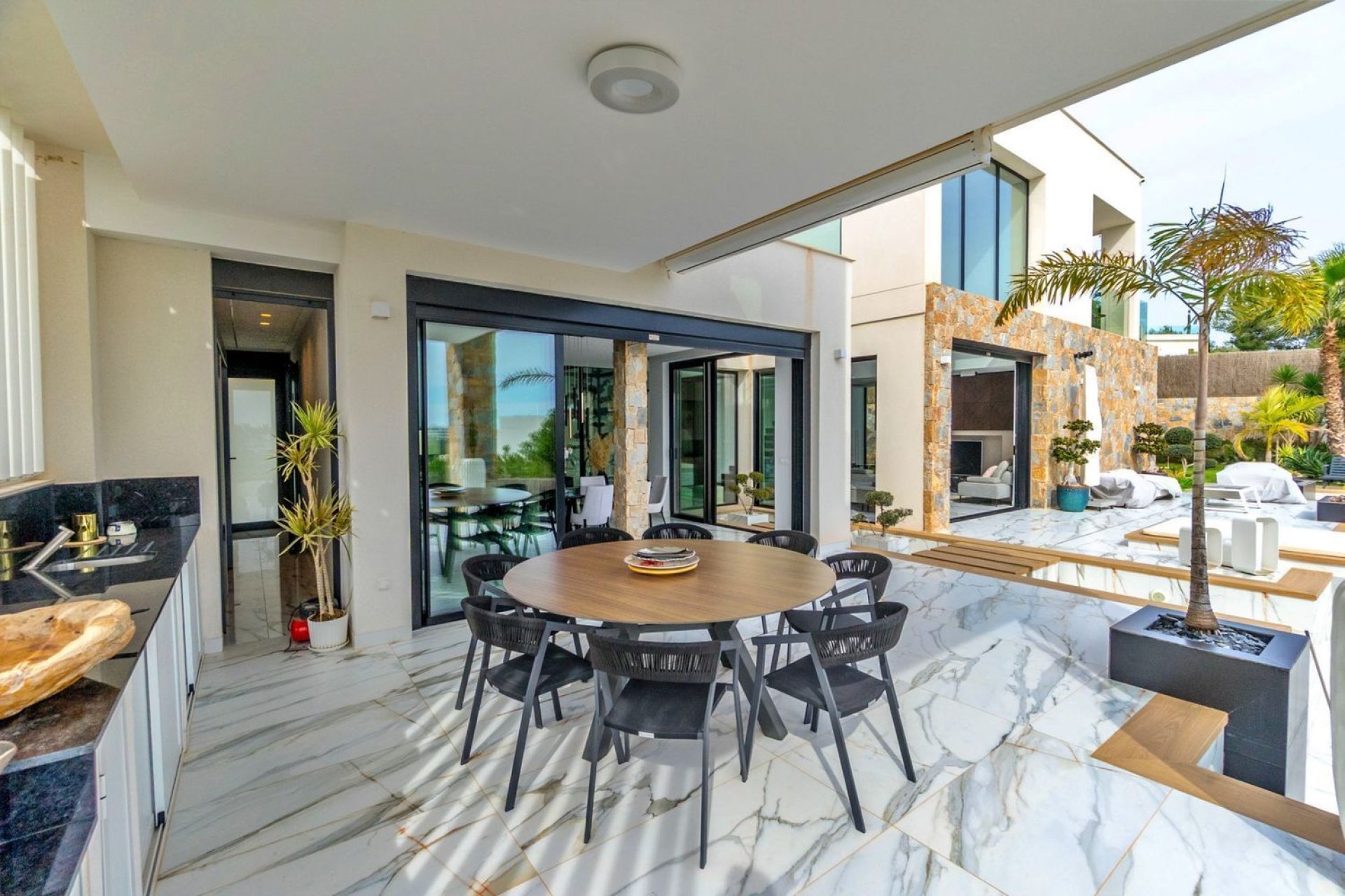 Resale - Villa -
Orihuela - Las Colinas Golf