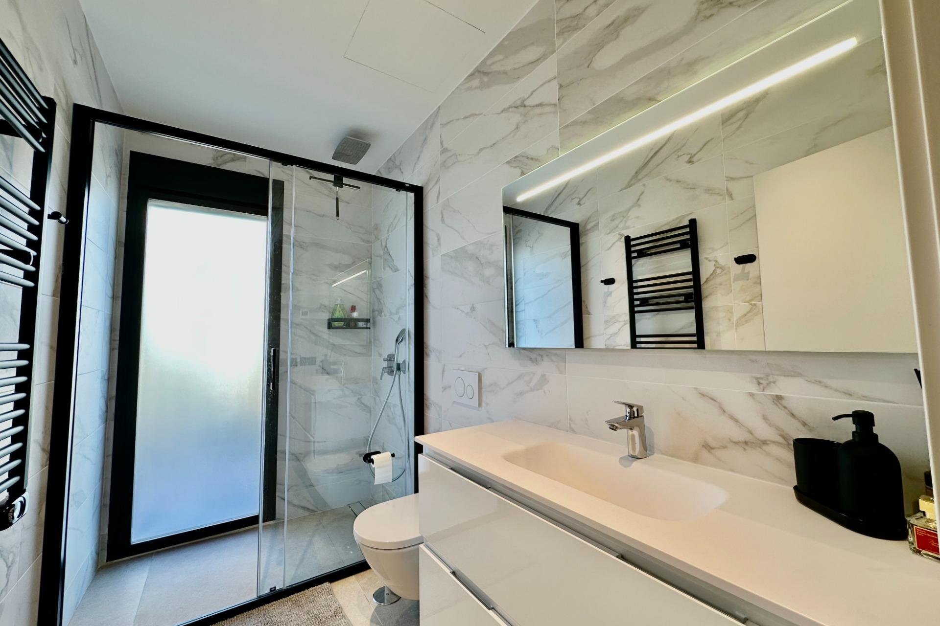 Resale - Villa -
Orihuela - Las Colinas Golf