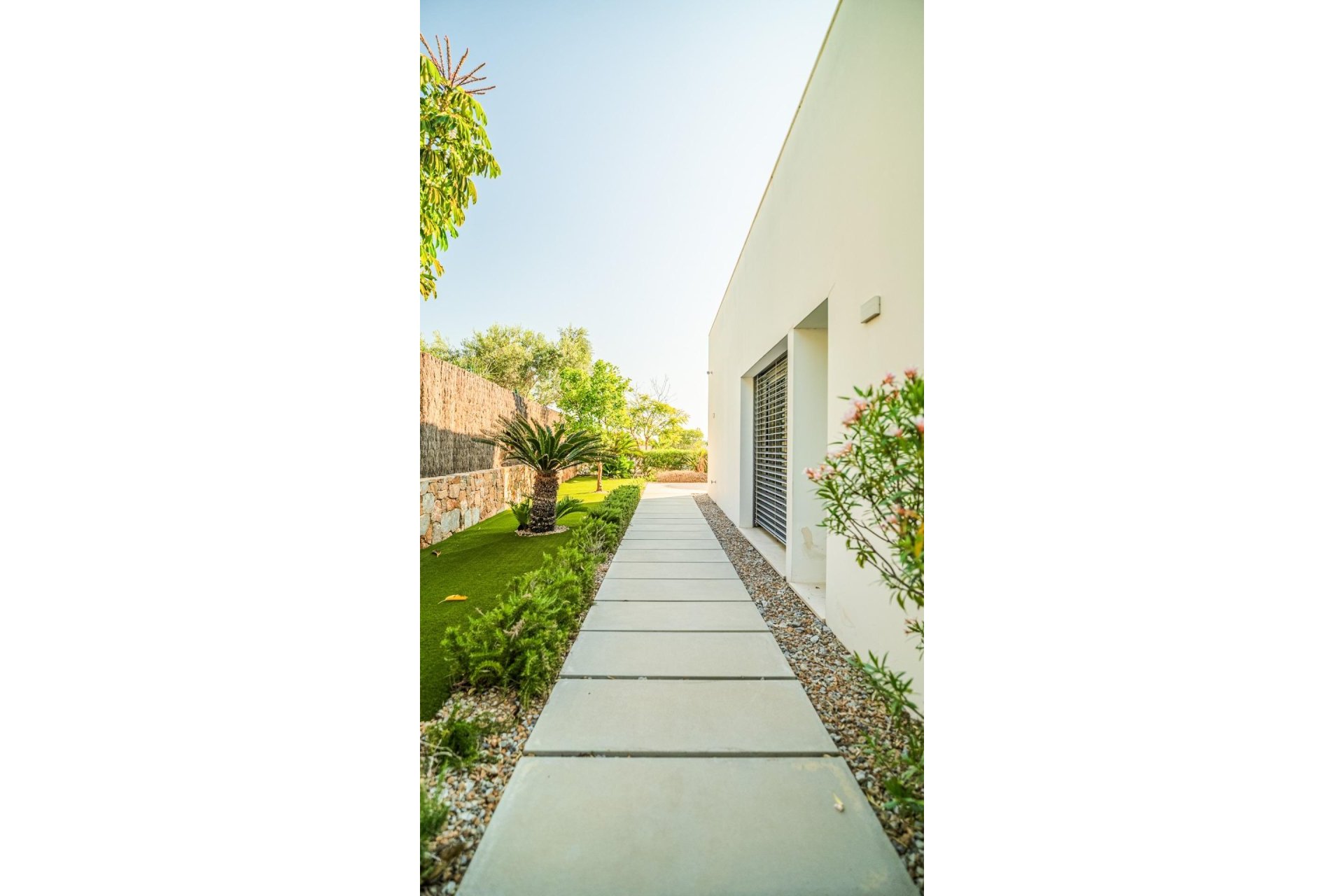 Resale - Villa -
Orihuela - Las Colinas Golf