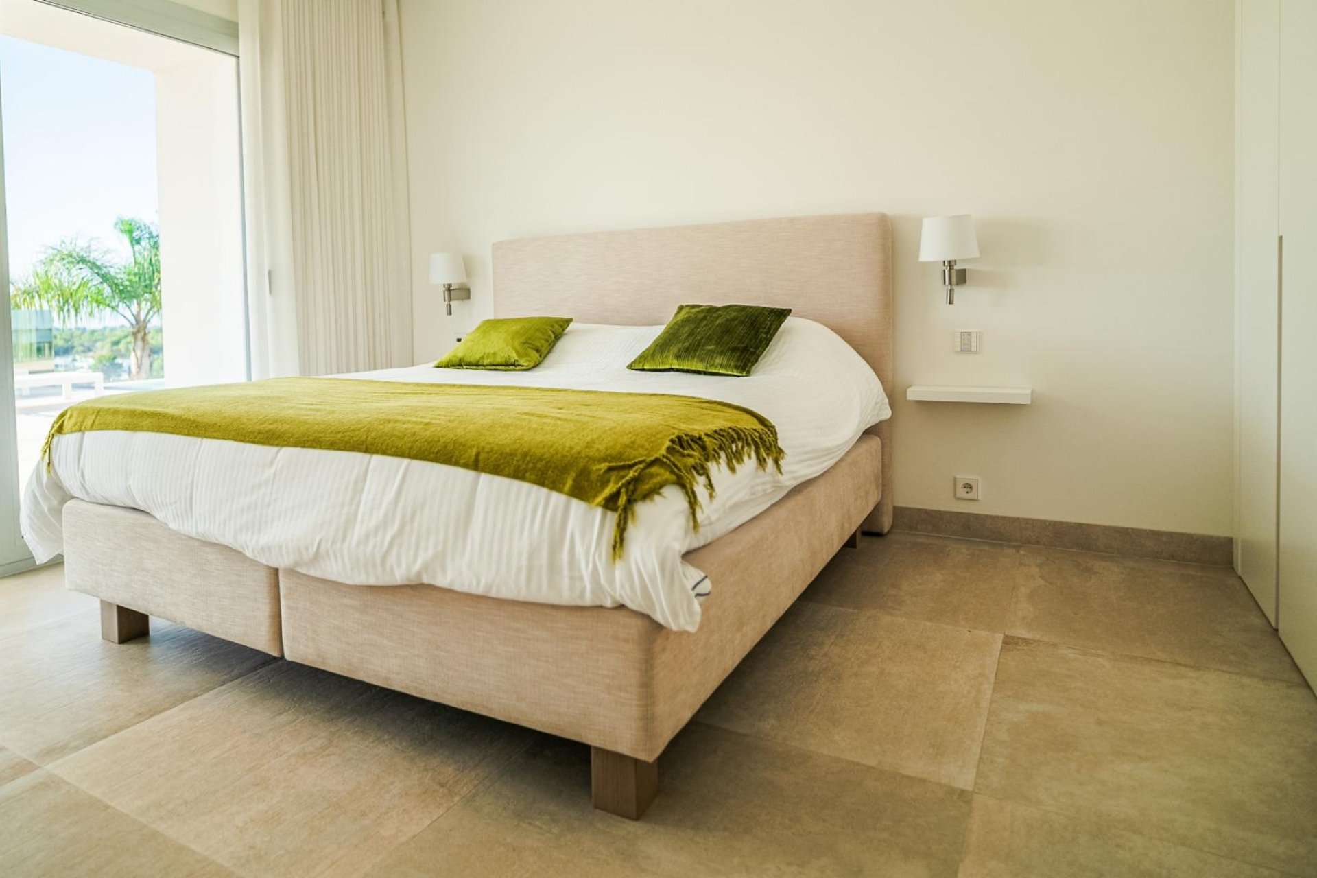 Resale - Villa -
Orihuela - Las Colinas Golf