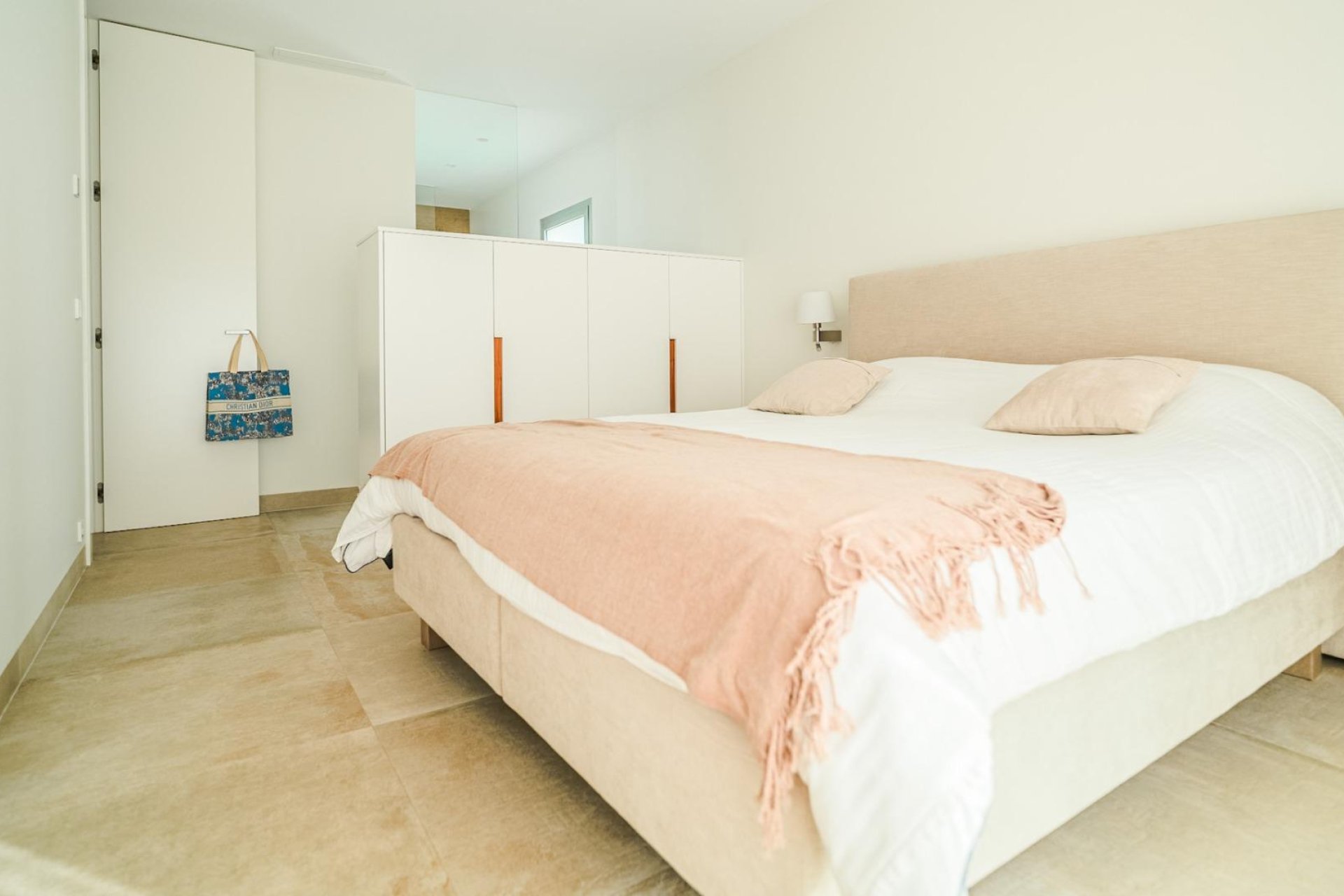 Resale - Villa -
Orihuela - Las Colinas Golf