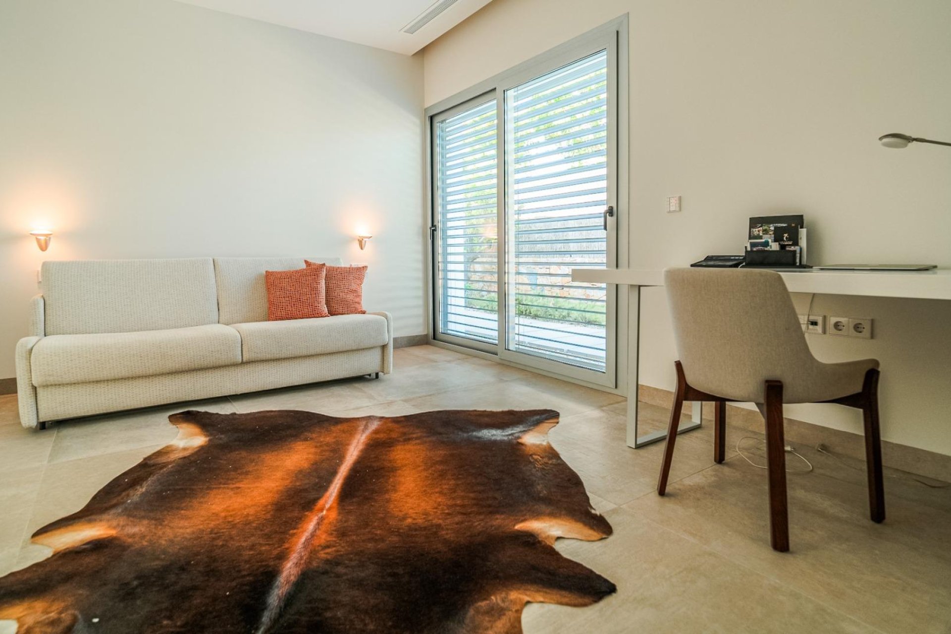 Resale - Villa -
Orihuela - Las Colinas Golf