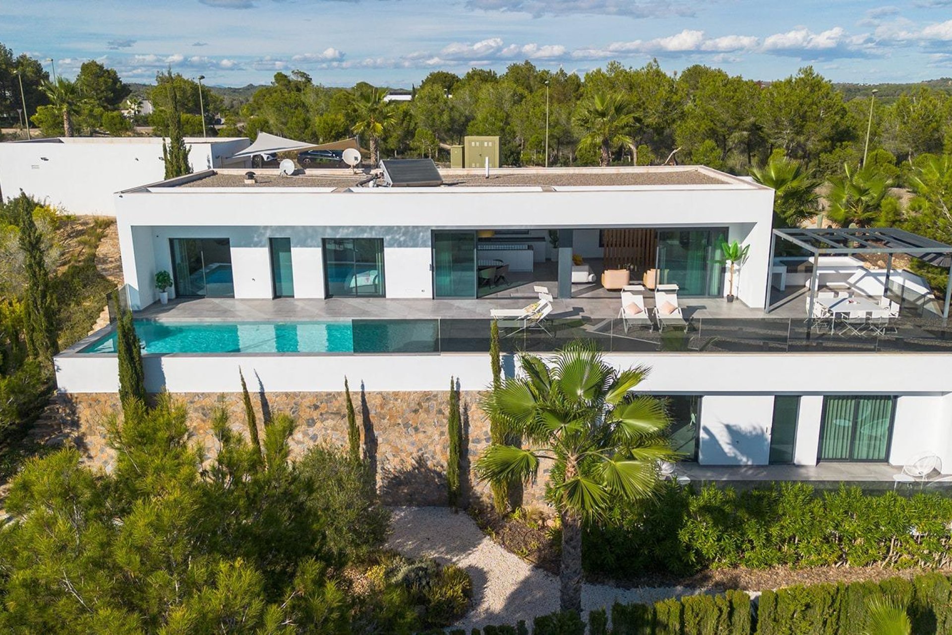 Resale - Villa -
Orihuela - Las Colinas Golf