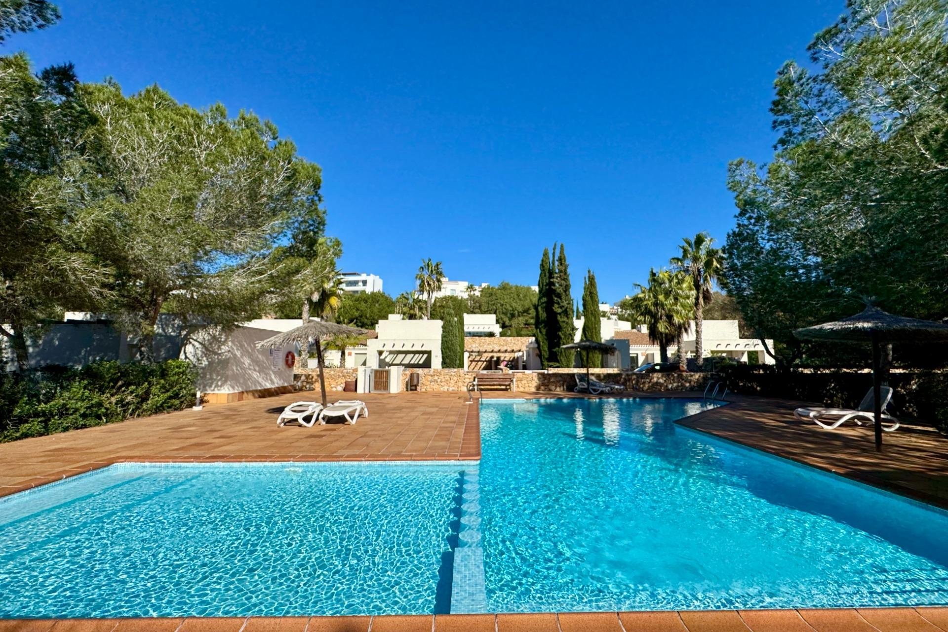 Resale - Villa -
Orihuela - Las Colinas Golf