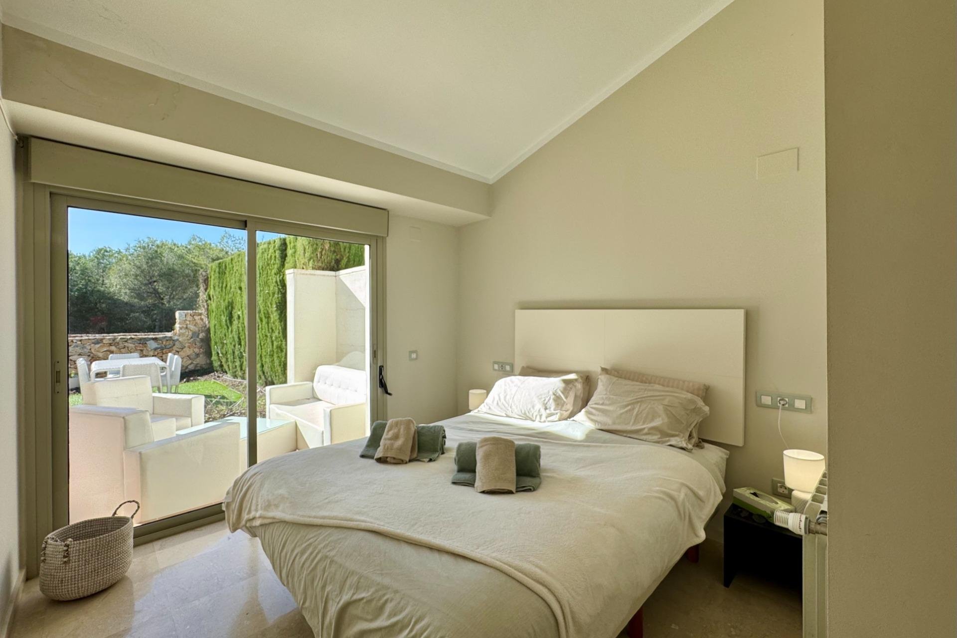 Resale - Villa -
Orihuela - Las Colinas Golf