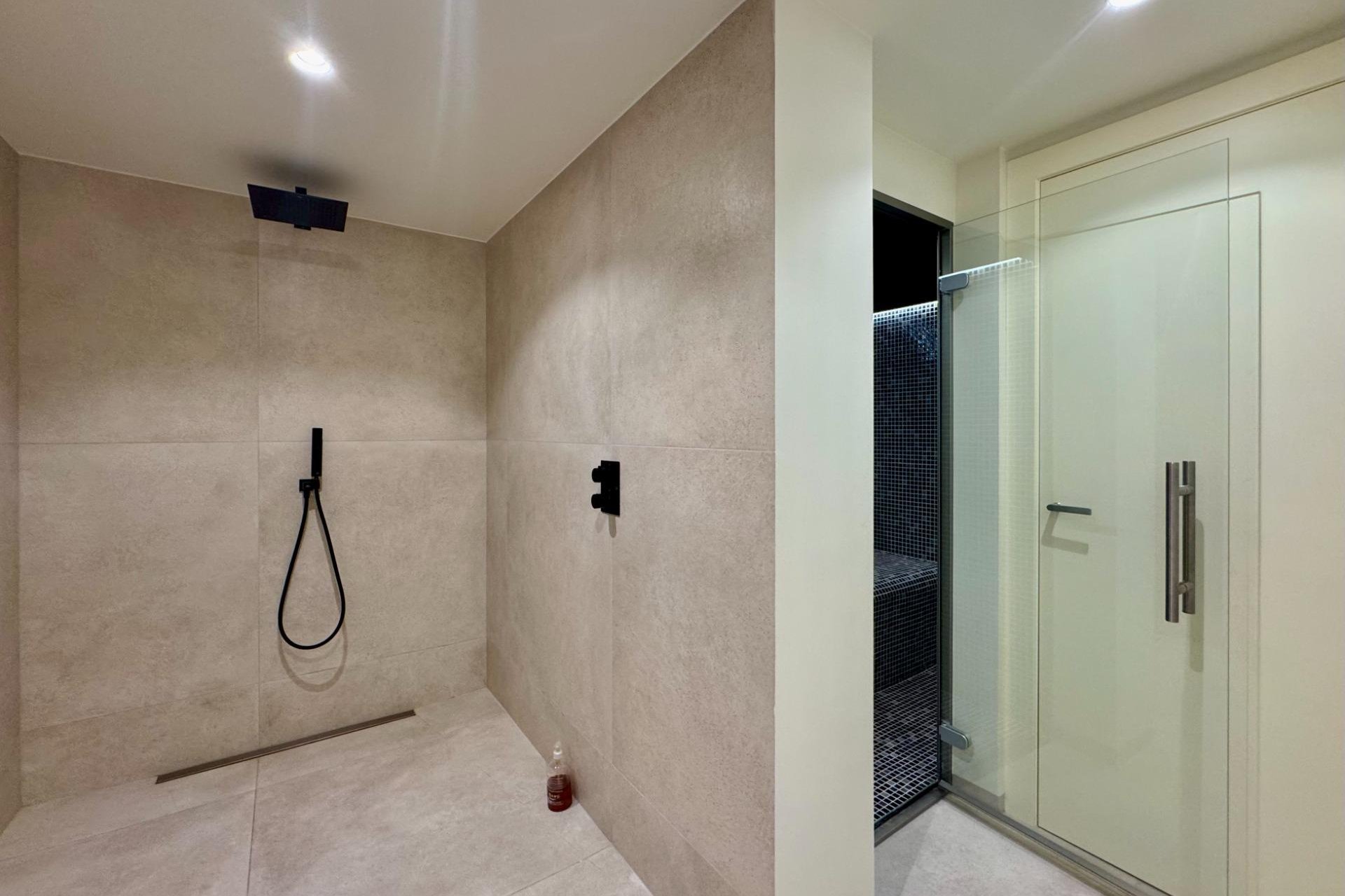 Resale - Villa -
Orihuela - Las Colinas Golf