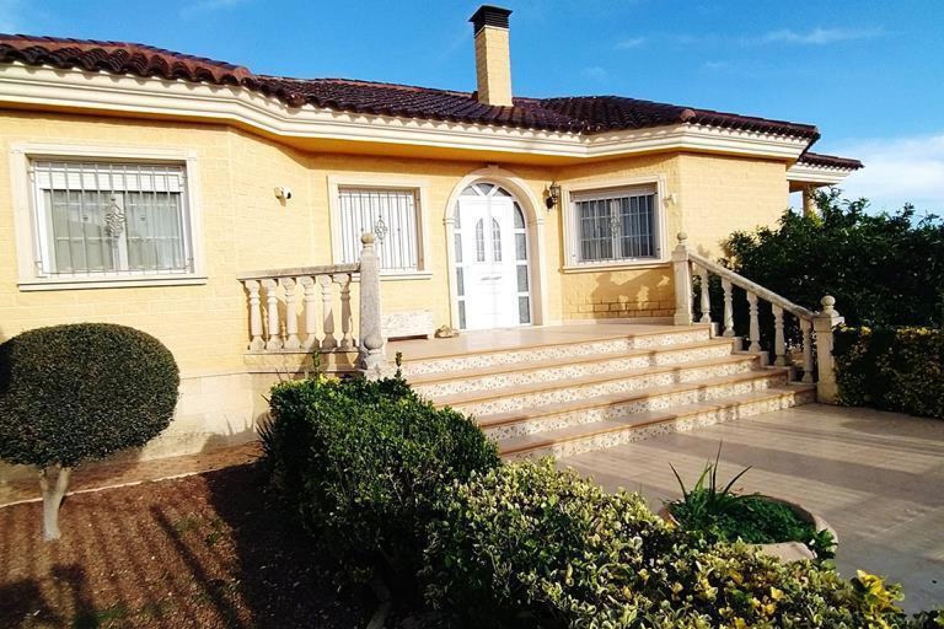 Resale - Villa -
Orihuela - LOS DESEMPARADOS