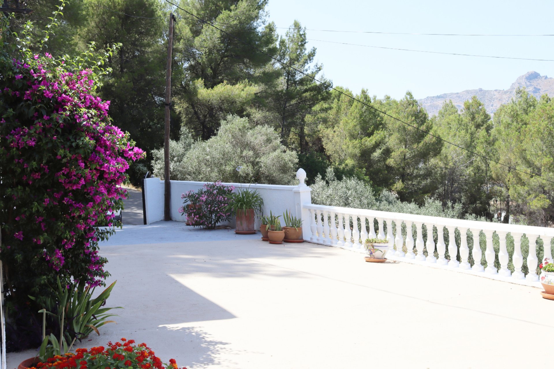 Resale - Villa -
Parcent - Inland