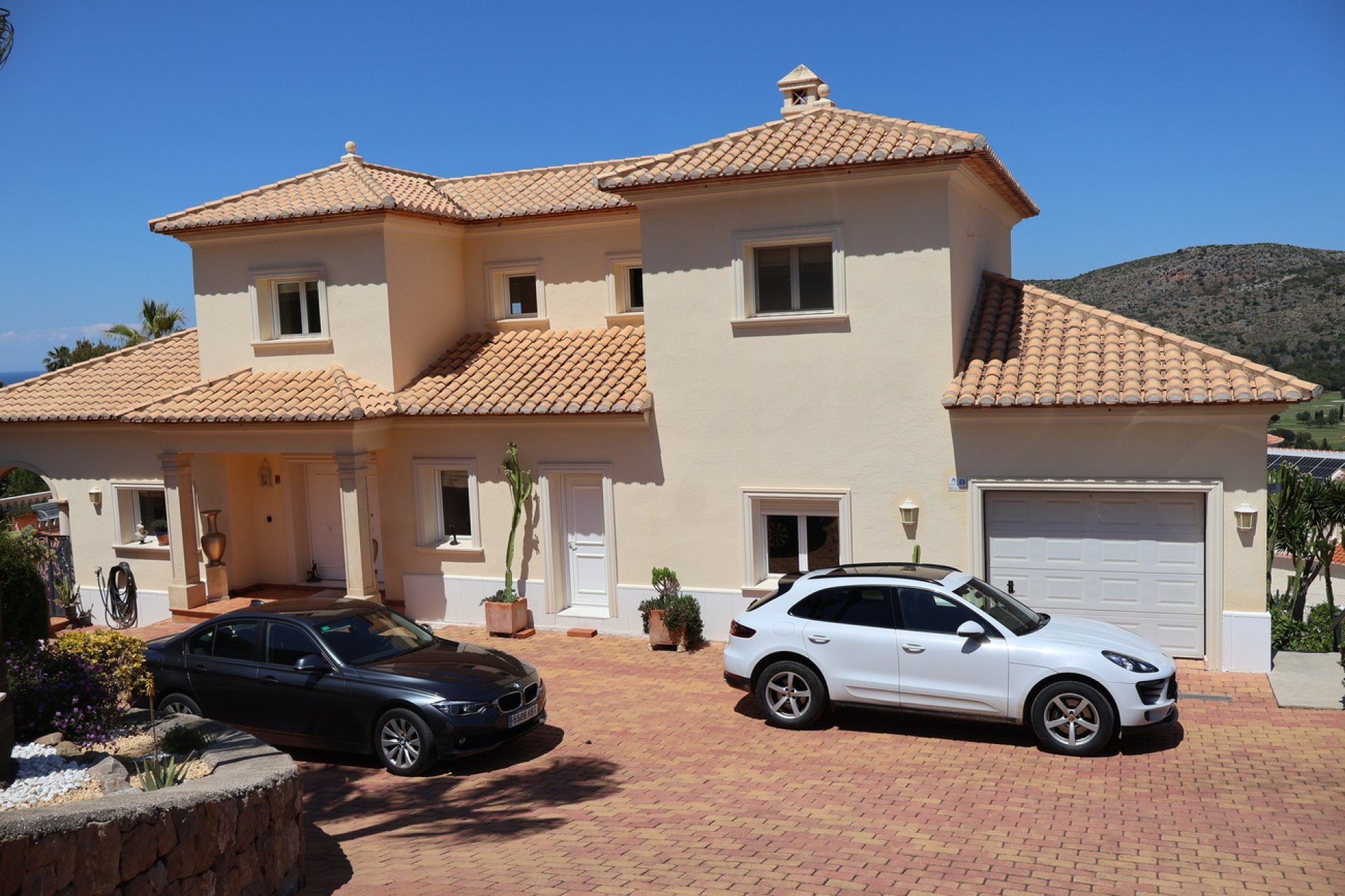 Resale - Villa -
Pedreguer - Inland