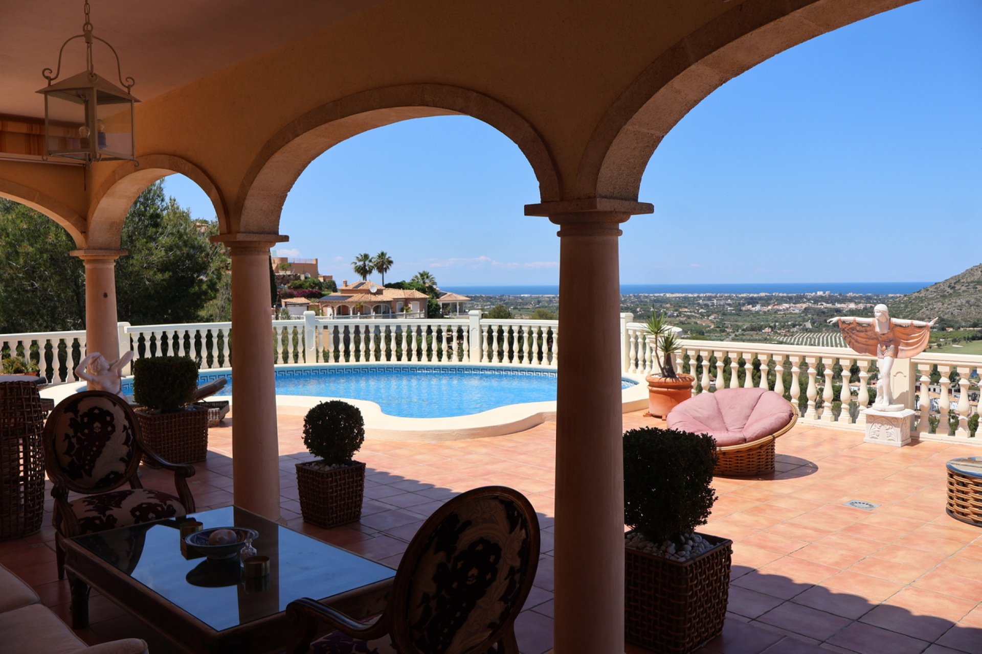 Resale - Villa -
Pedreguer - Inland