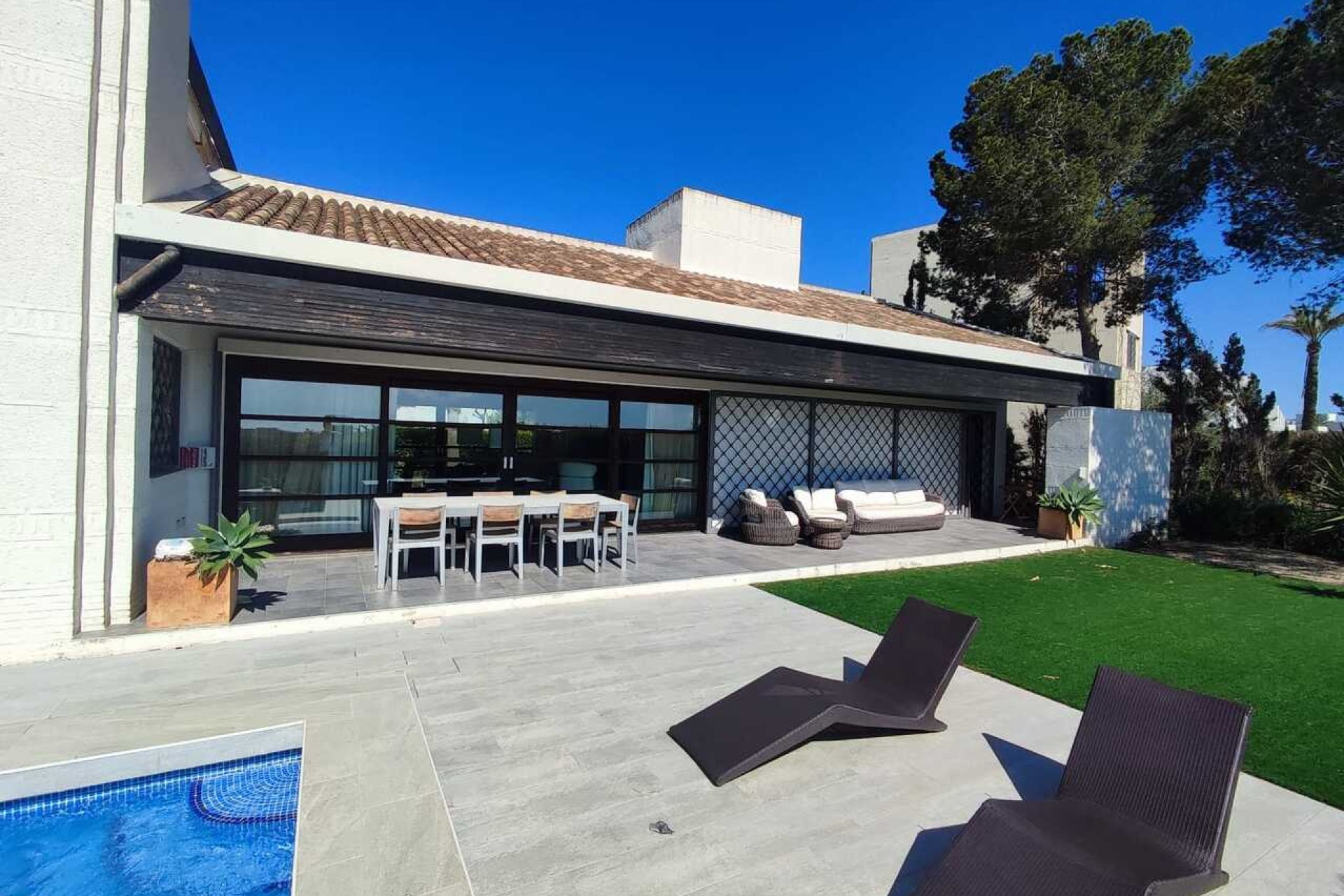 Resale - Villa -
Peraleja Golf - Inland