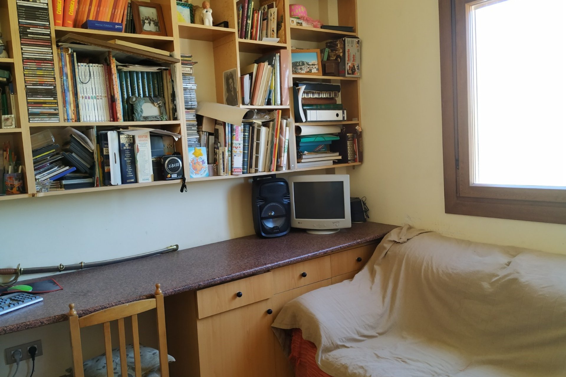 Resale - Villa -
Petrer - Inland