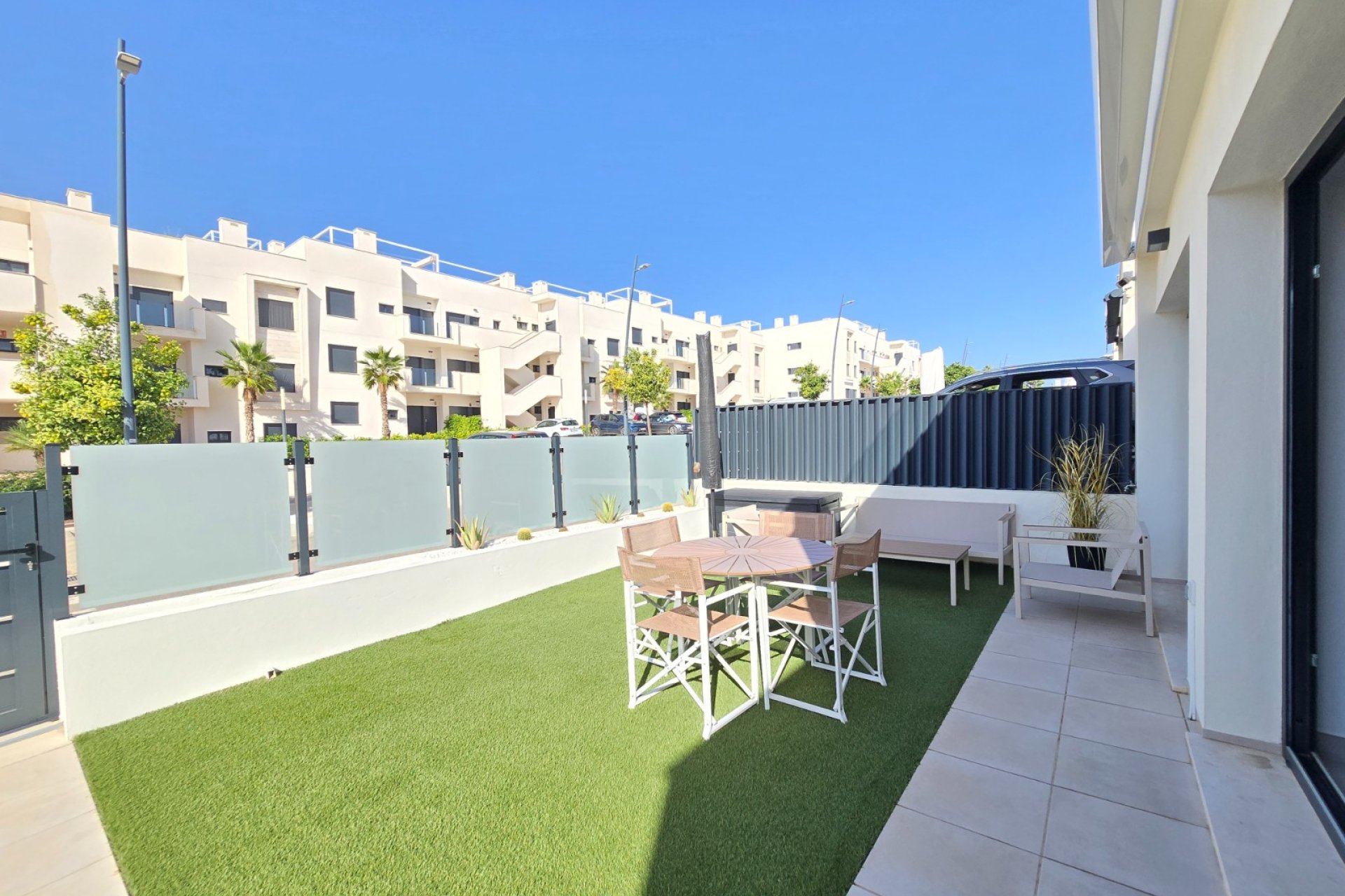 Resale - Villa -
Pilar de la Horadada - Costa Blanca