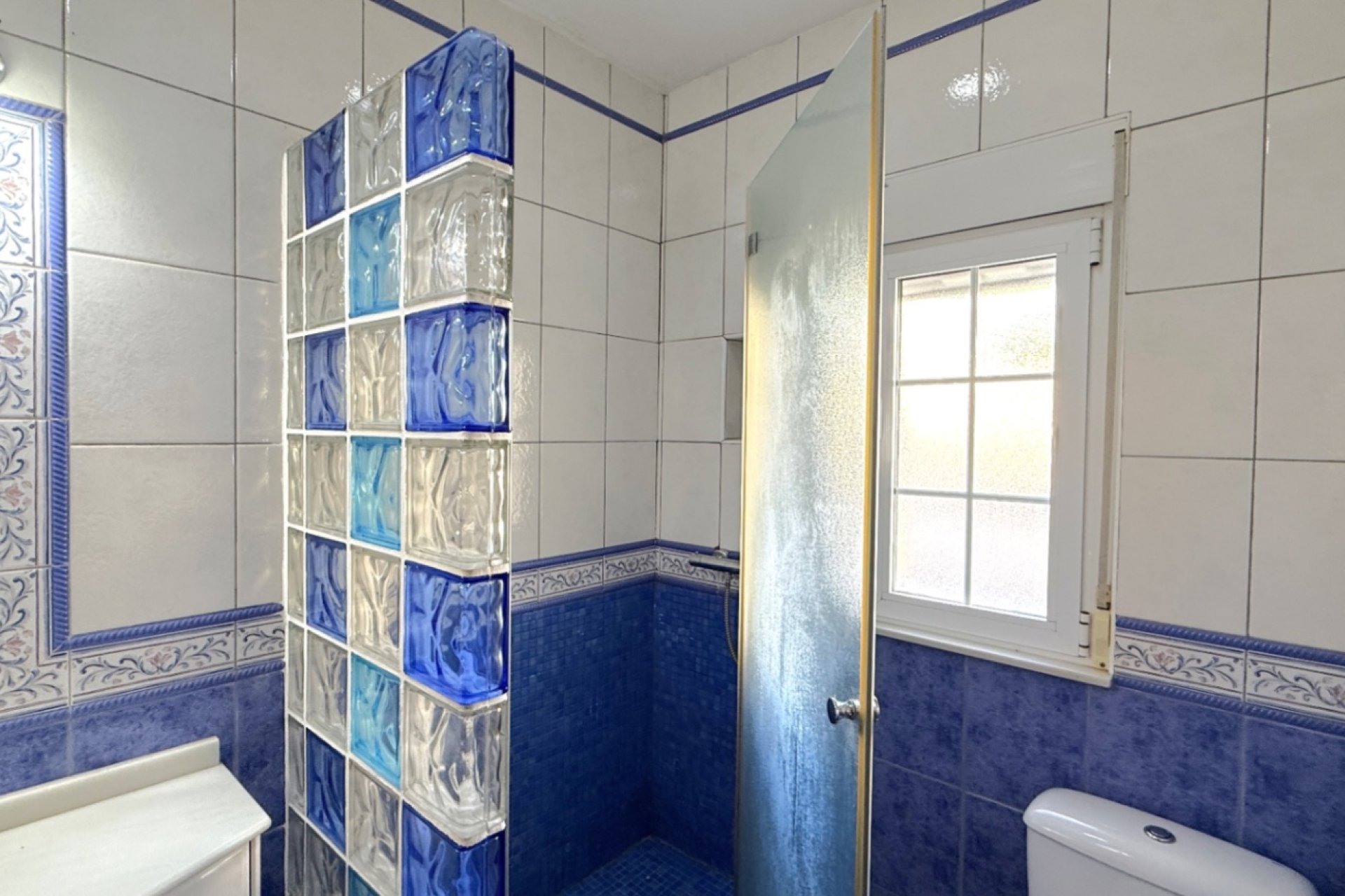 Resale - Villa -
Pilar de la Horadada - Costa Blanca