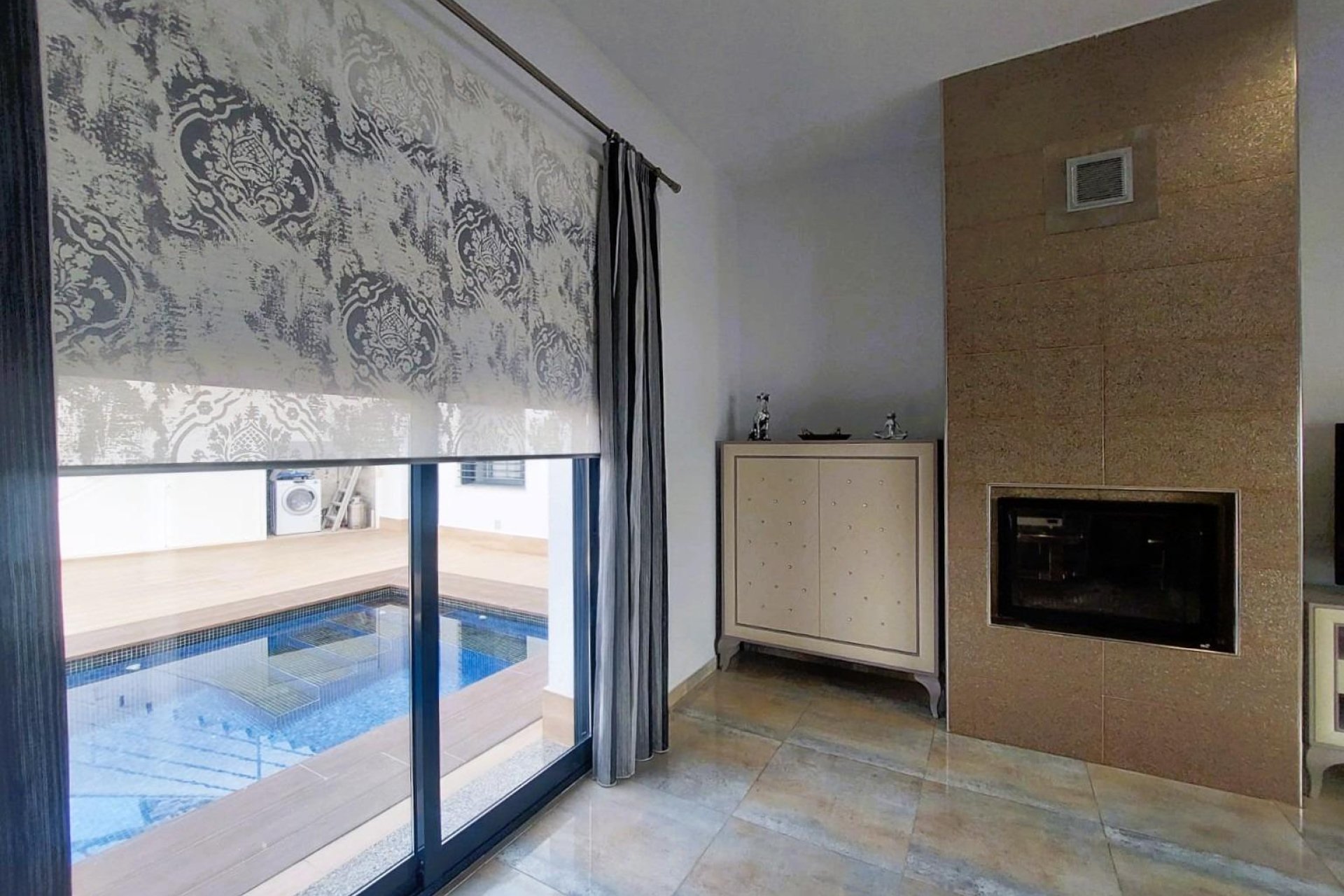 Resale - Villa -
Pilar de la Horadada - Costa Blanca