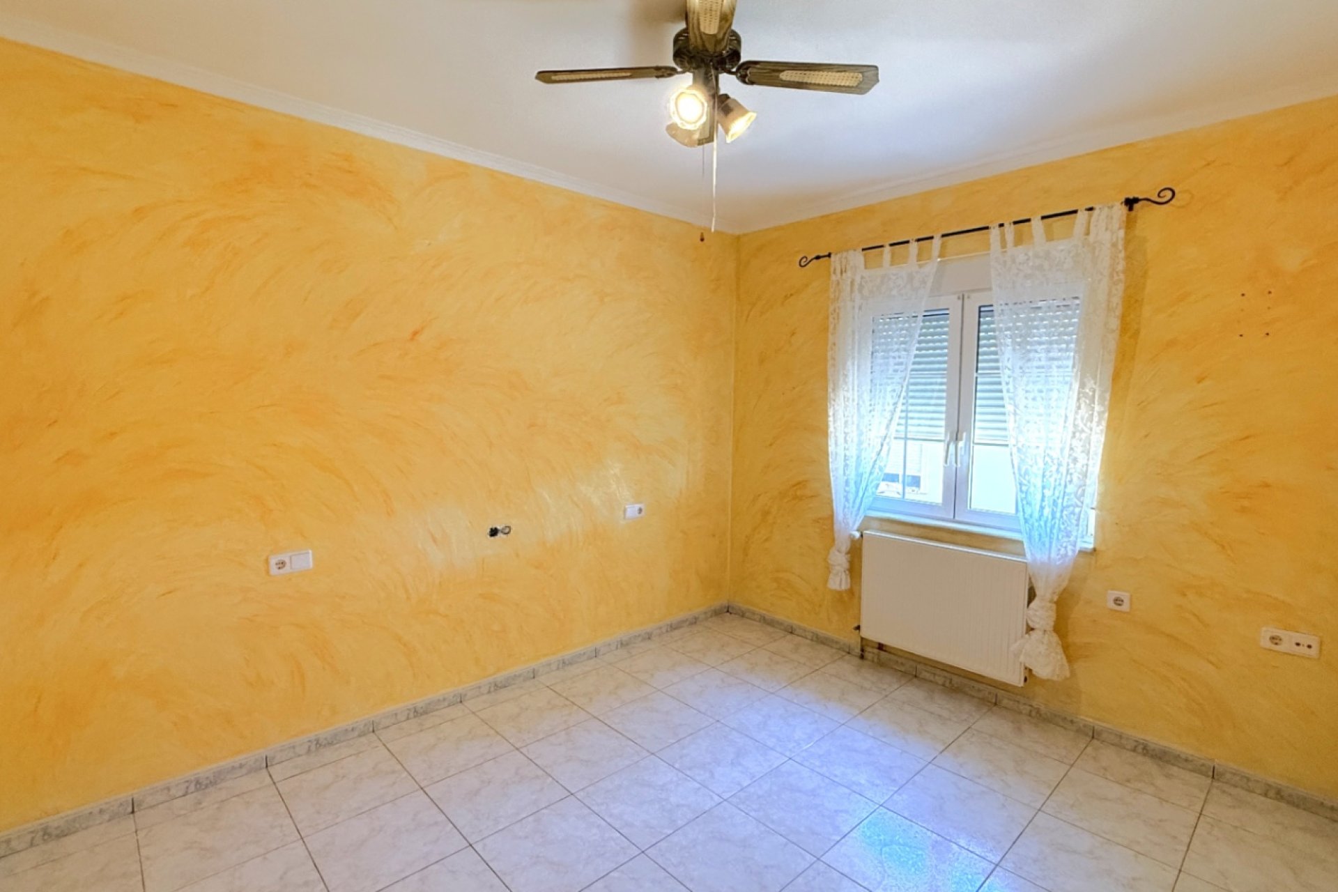 Resale - Villa -
Pilar de la Horadada - Costa Blanca