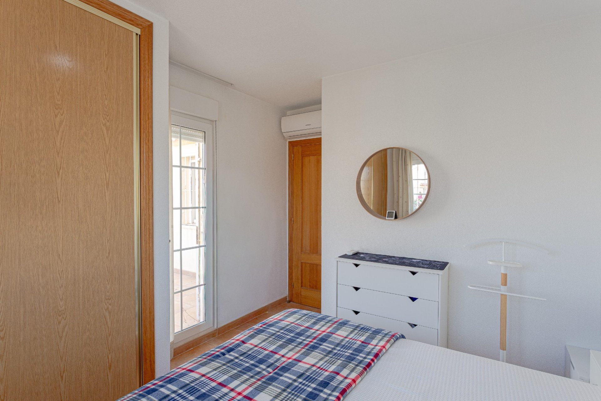 Resale - Villa -
Pilar de la Horadada - Costa Blanca