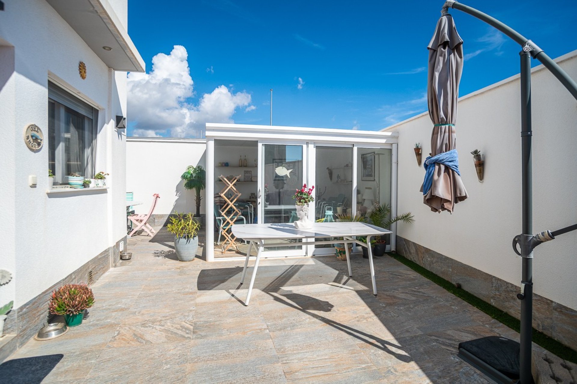 Resale - Villa -
Pilar de la Horadada - Costa Blanca