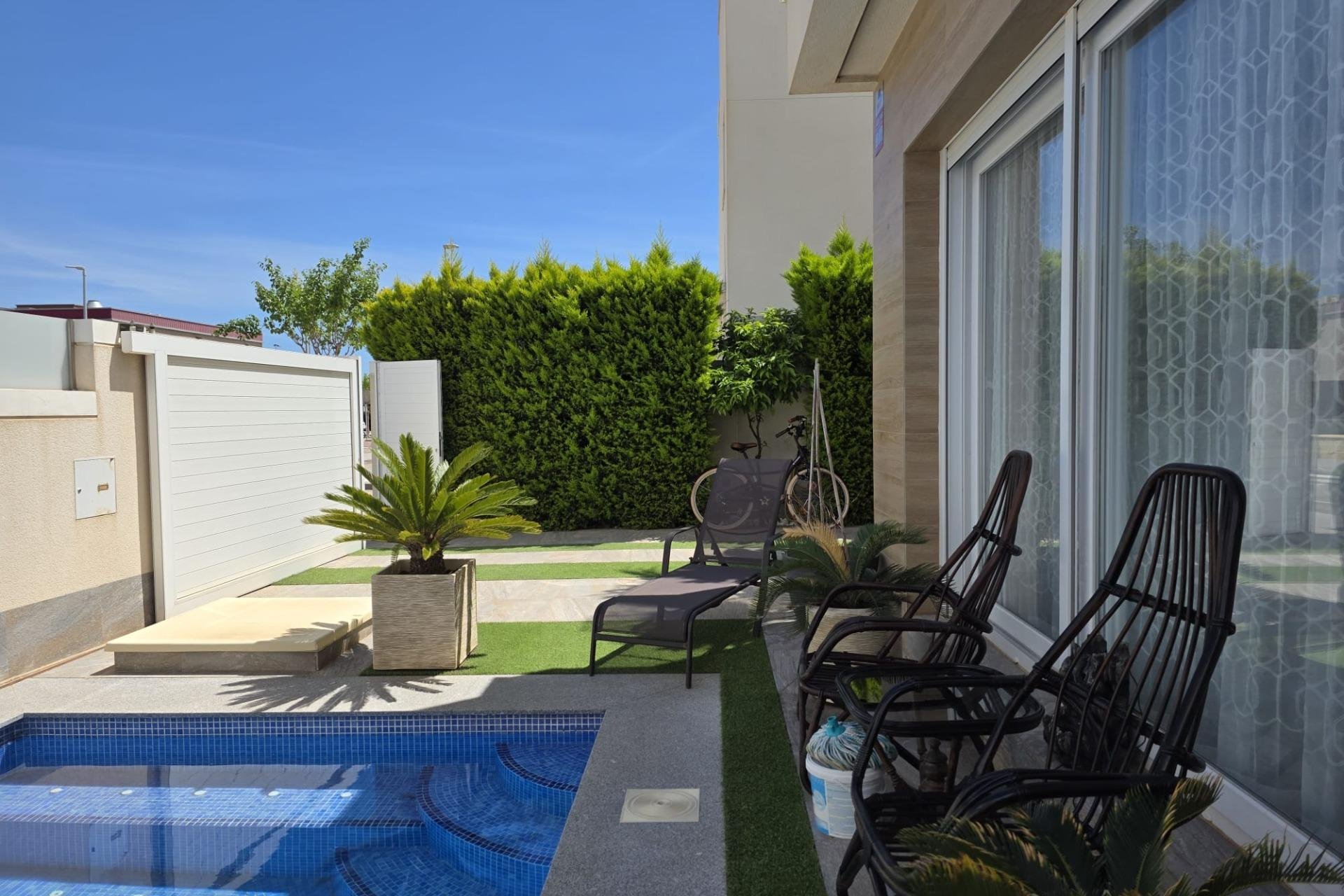 Resale - Villa -
Pilar de la Horadada - Zona Pueblo