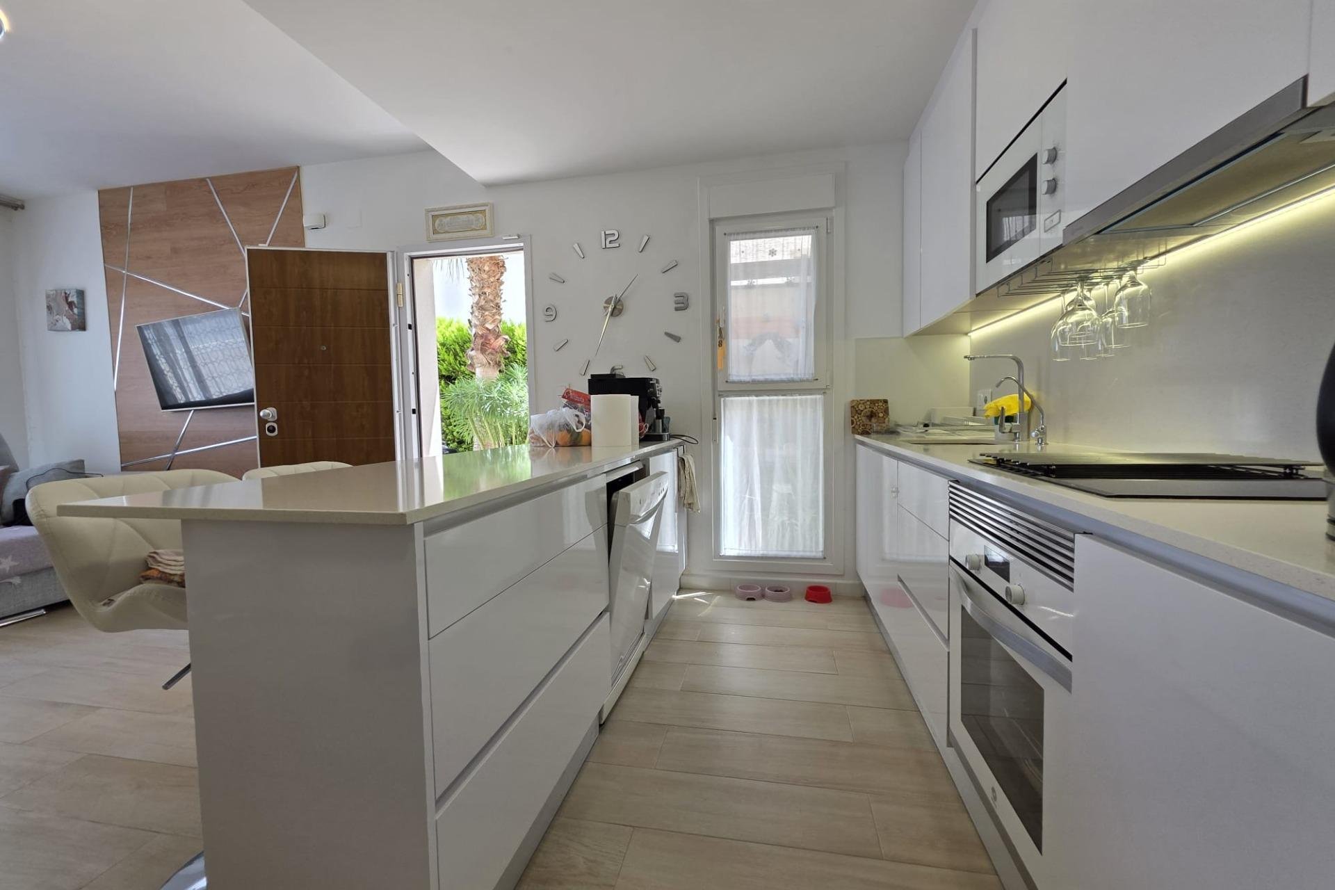 Resale - Villa -
Pilar de la Horadada - Zona Pueblo