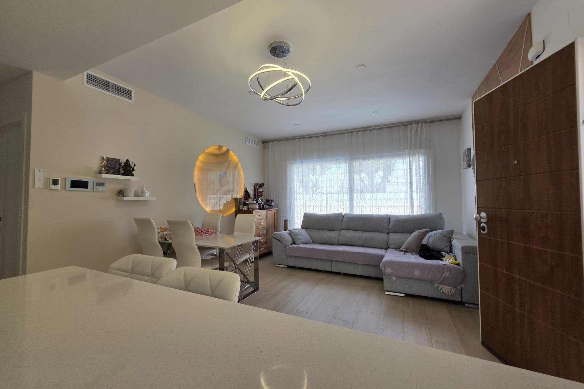 Resale - Villa -
Pilar de la Horadada - Zona Pueblo